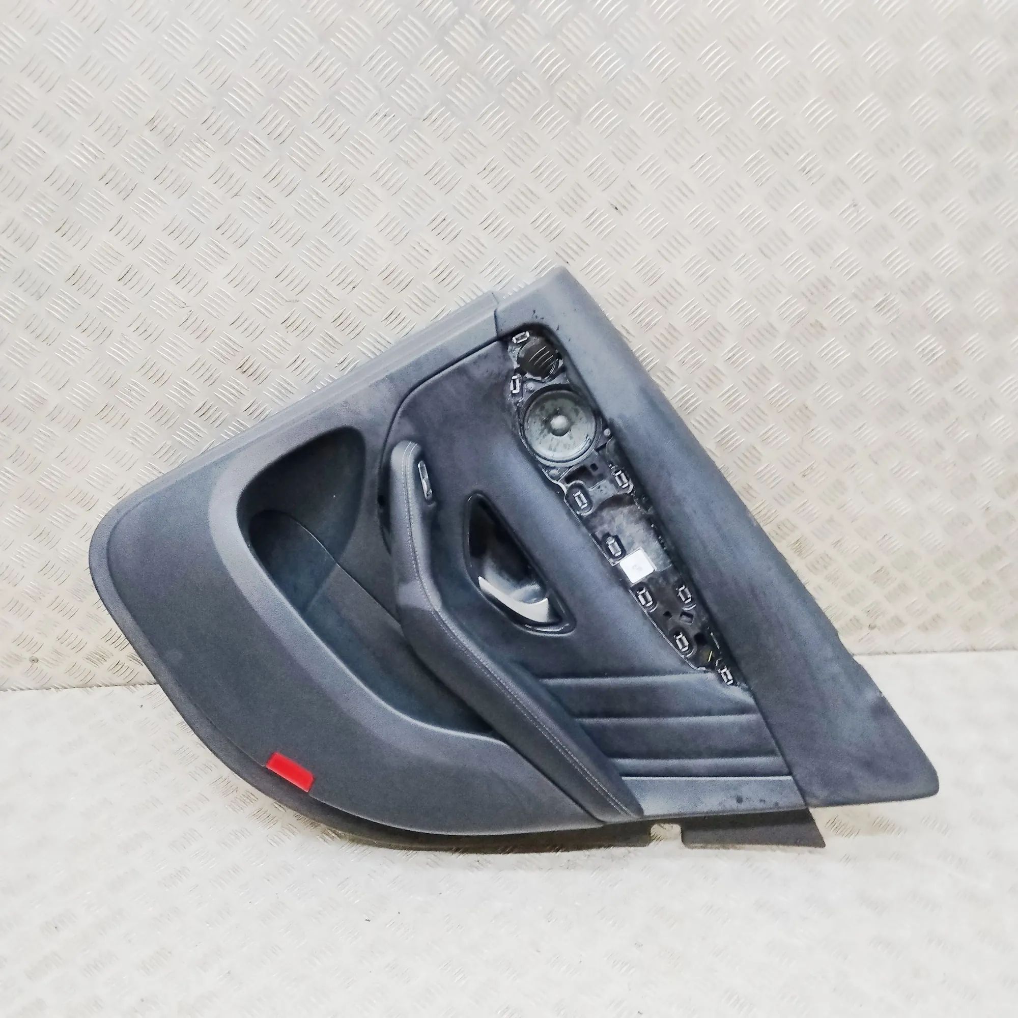 Mercedes-Benz GLC (X253) Rear Right Door Panel Rear Right Door Panel — MERCEDES BENZ GLC (C253...
