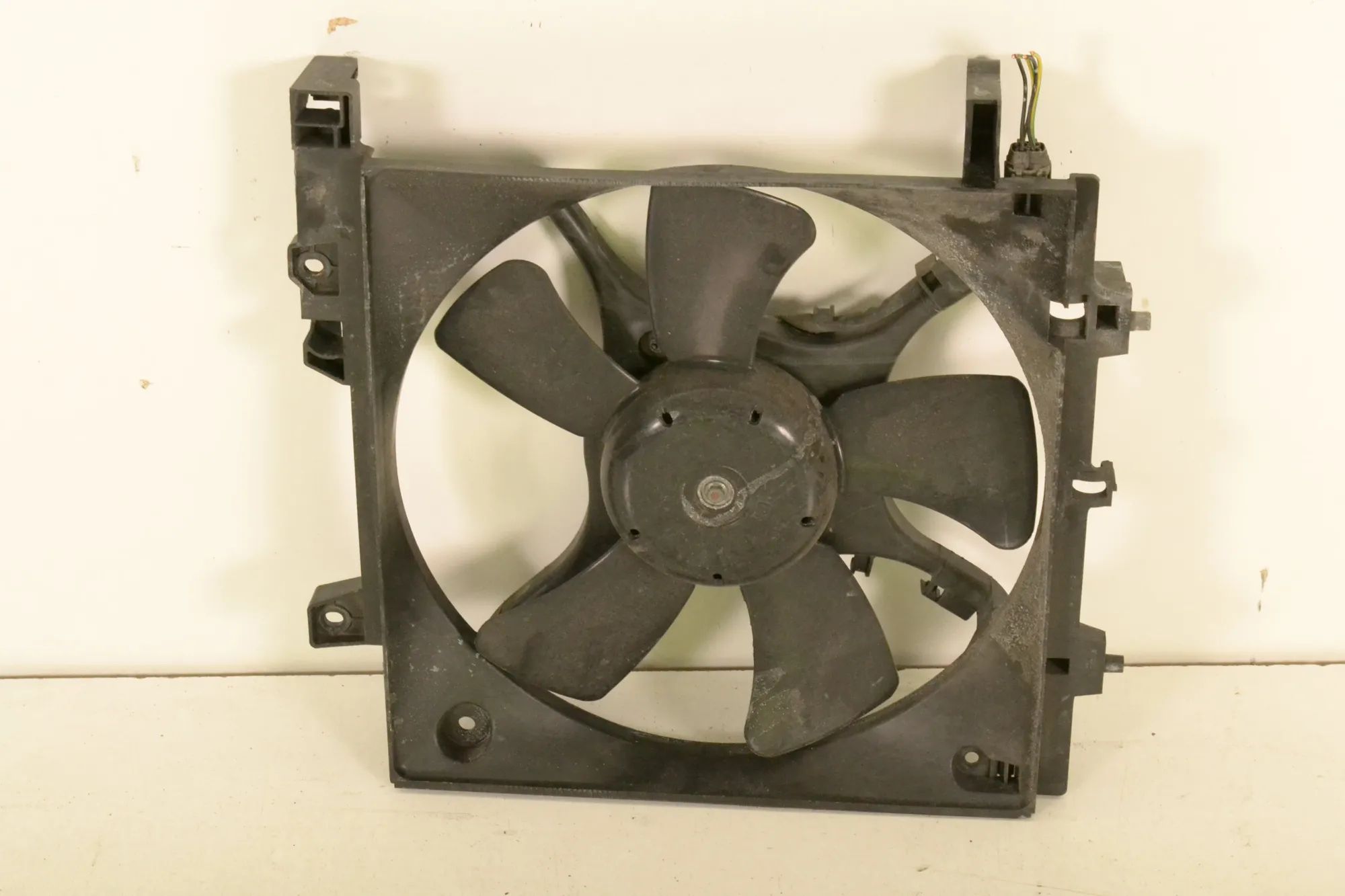 Subaru Outback Engine Cooling Fan Shroud
