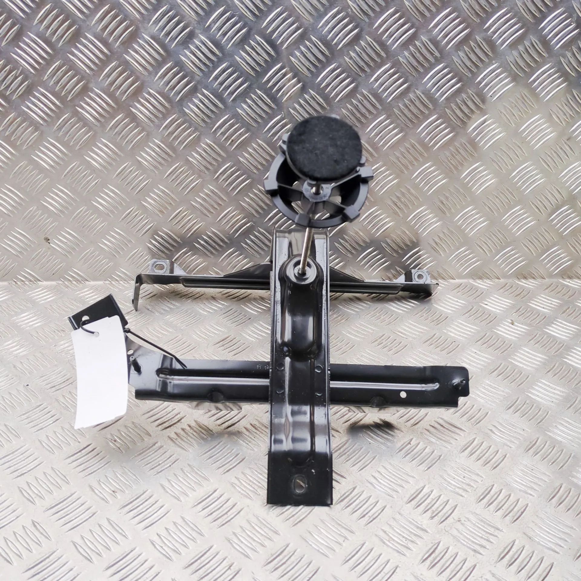 Land Rover Range Rover Velar Spare wheel mount Spare wheel mount — LAND ROVER RANGE ROVER VELA...