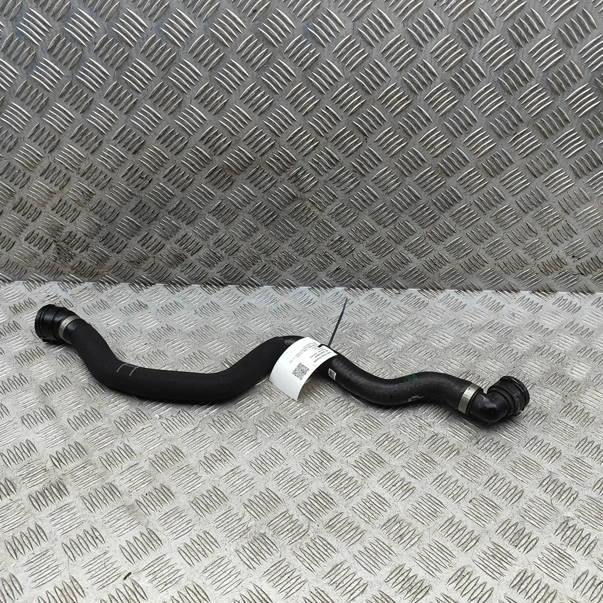 BMW X5 (G05) Шланг системы охлаждения Coolant hose — BMW X5 (G05) (2018-...) — 5A8CB4...