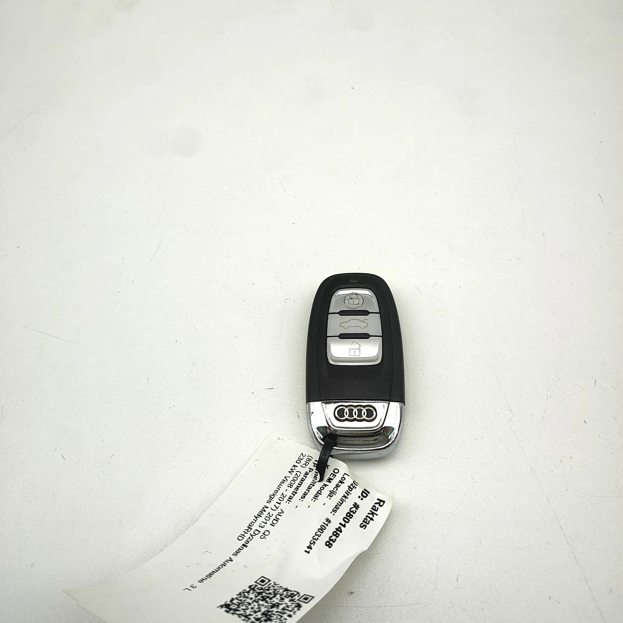 Audi Q5 (8R) Ключ зажигания Ignition key — AUDI Q5 (8R) (2008-2017) — 8K095...
