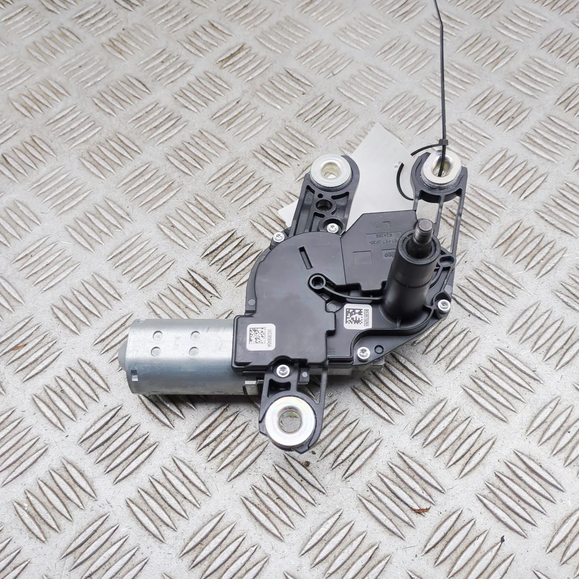 Skoda Karoq Мотор стеклоочистителя Tailgate wiper motor — SKODA KAROQ (NU7) (2017-...