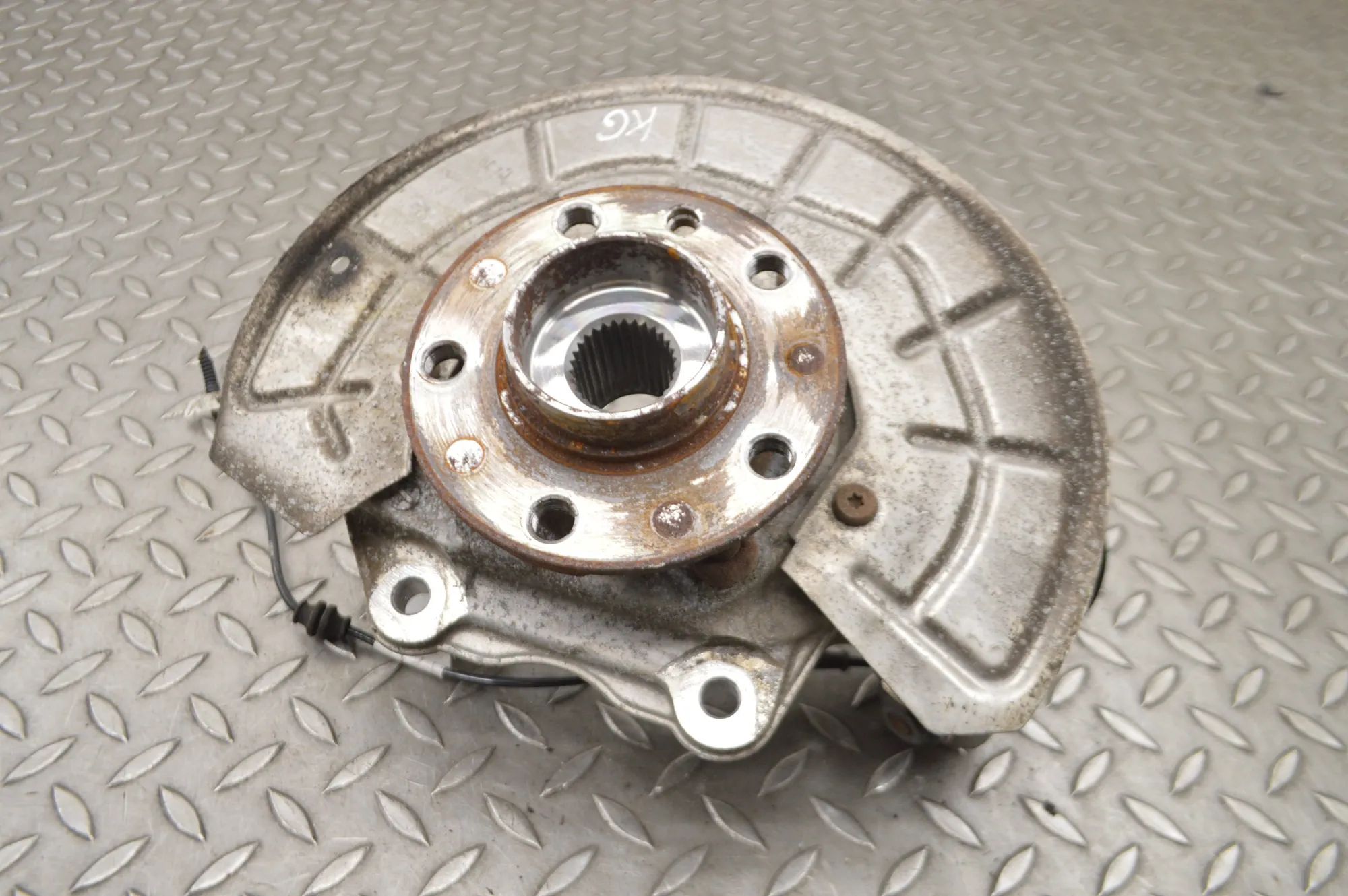 Alfa-Romeo Stelvio Rear Left Wheel Hub Spindle Rear Left Wheel Hub Spindle — ALFA ROMEO STELVI...