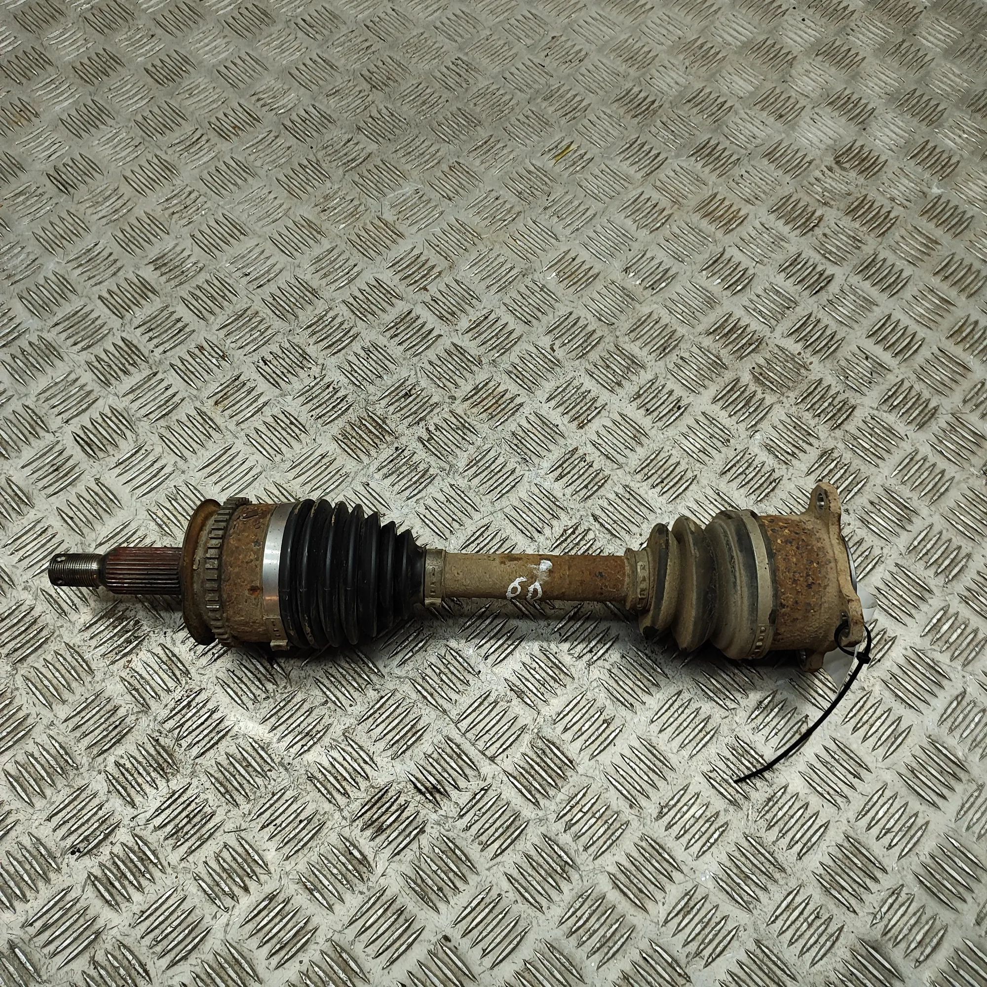 Mitsubishi L200 Front Right Driveshaft Front Right Driveshaft — MITSUBISHI L (200 / TR...