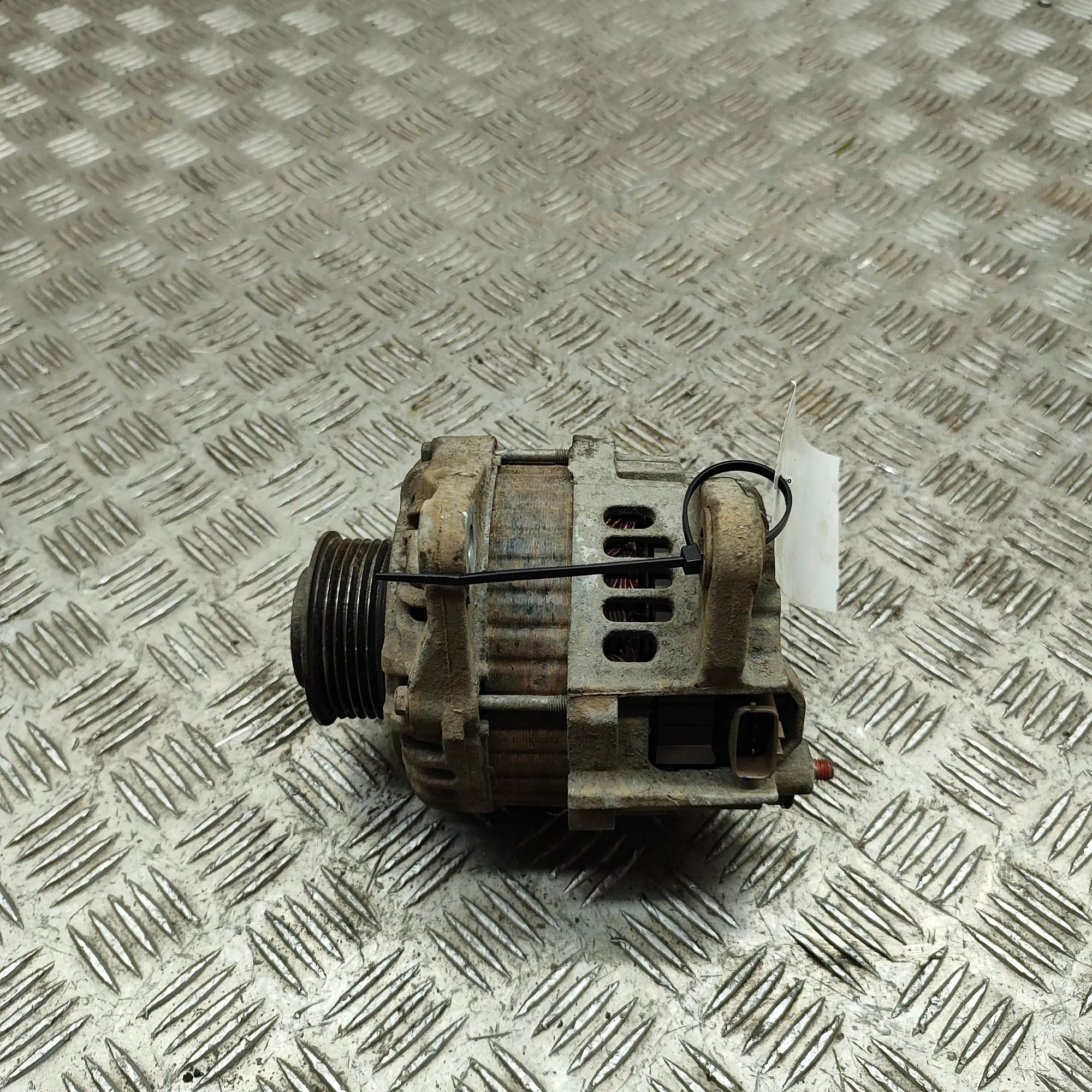 Mitsubishi L200 Alternator Alternator — MITSUBISHI L (200 / TRITON KJ_, KK...