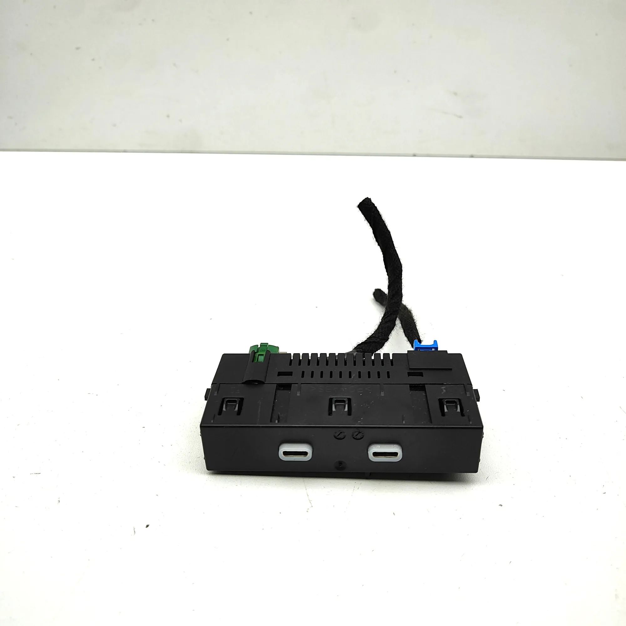 Skoda Scala USB USB — SKODA SCALA (2019-...) — 657035700

Part ...