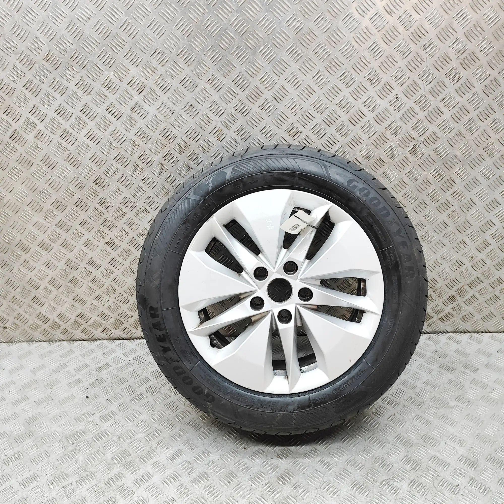 Skoda Octavia Spare Wheel Space Saver Spare Wheel Space Saver — SKODA OCTAVIA (IV Com...