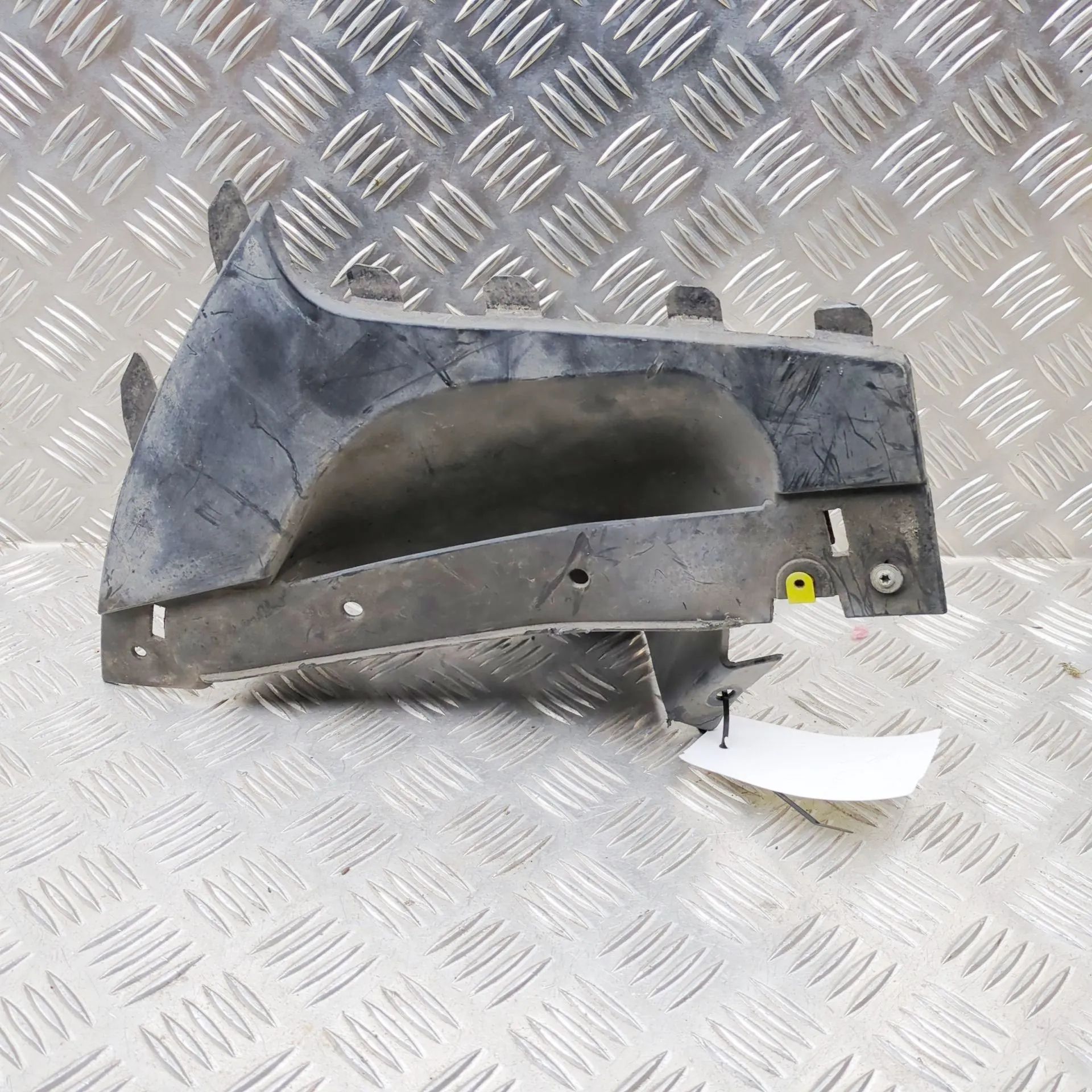 Land Rover Range Rover Velar Other Front Bumper Parts Other Front Bumper Parts — LAND ROVER RANGE ROV...