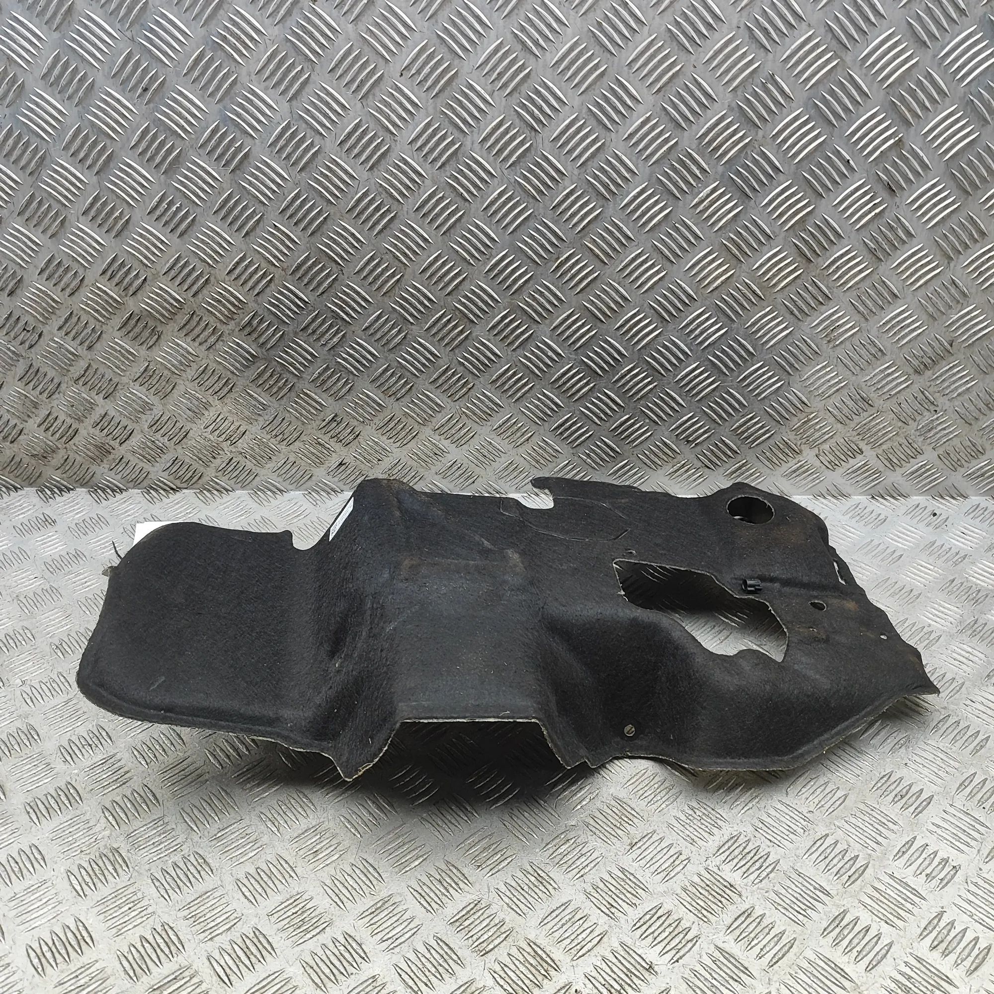 BMW X5 (G05) Sound insulation Sound insulation — BMW X5 (G05) (2018-...) — 94...