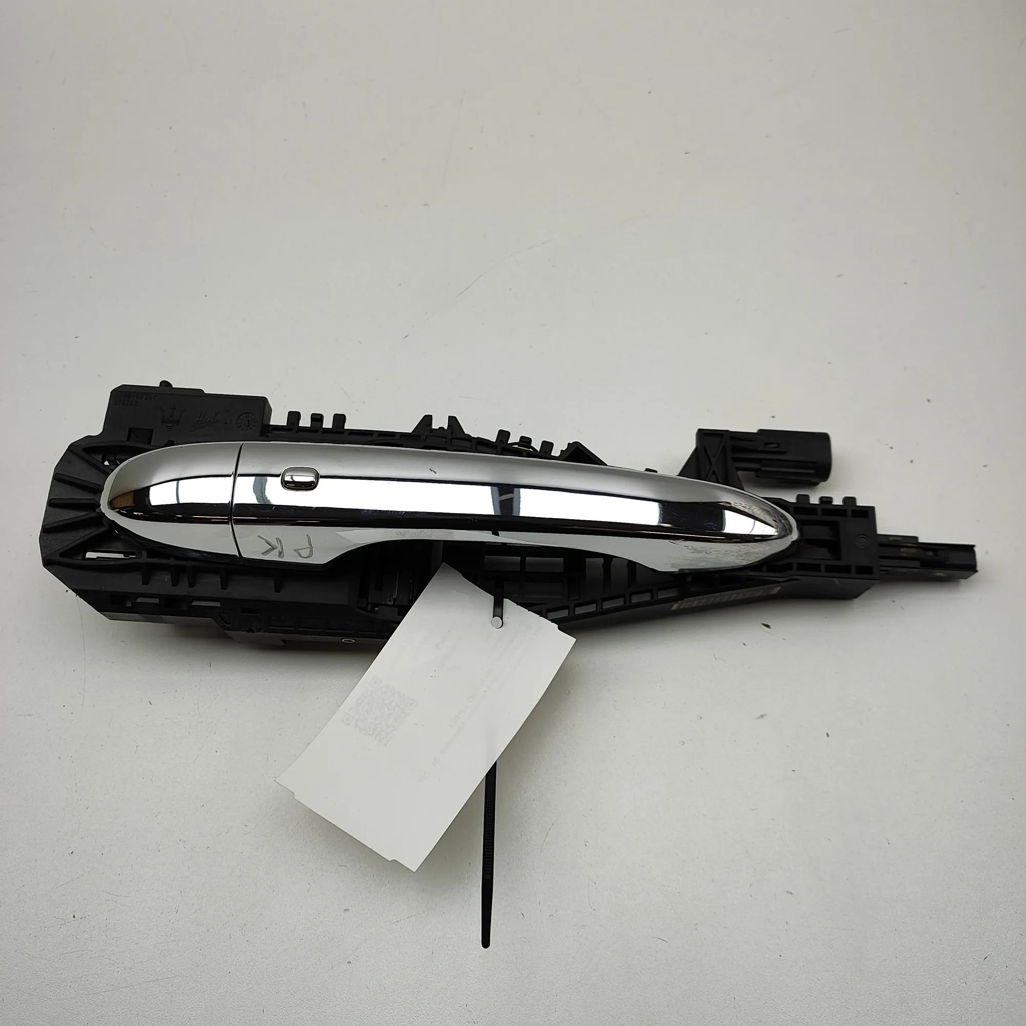 Maserati Ghibli Exterior door handle — front left Exterior door handle — front left — MASERATI GH...