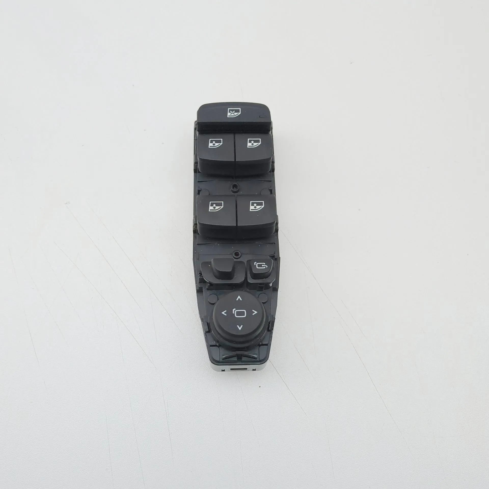 BMW X5 (G05) Door window switch — front right Door window switch — front right — BMW X5 (G05)...