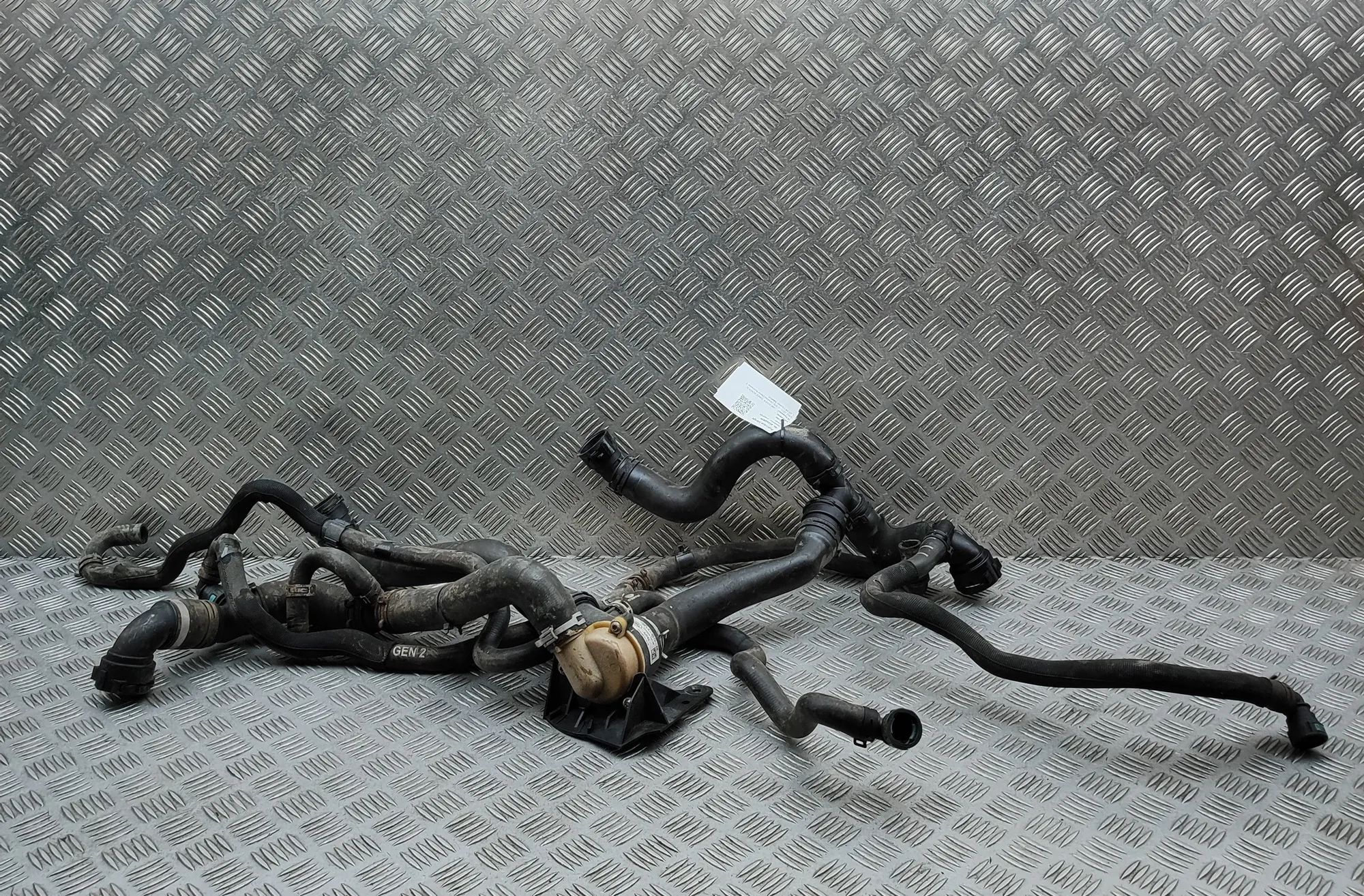 Land Rover Range Rover Sport (L494) Шланг системы охлаждения Coolant hose — LAND ROVER RANGE ROVER SPORT (II...