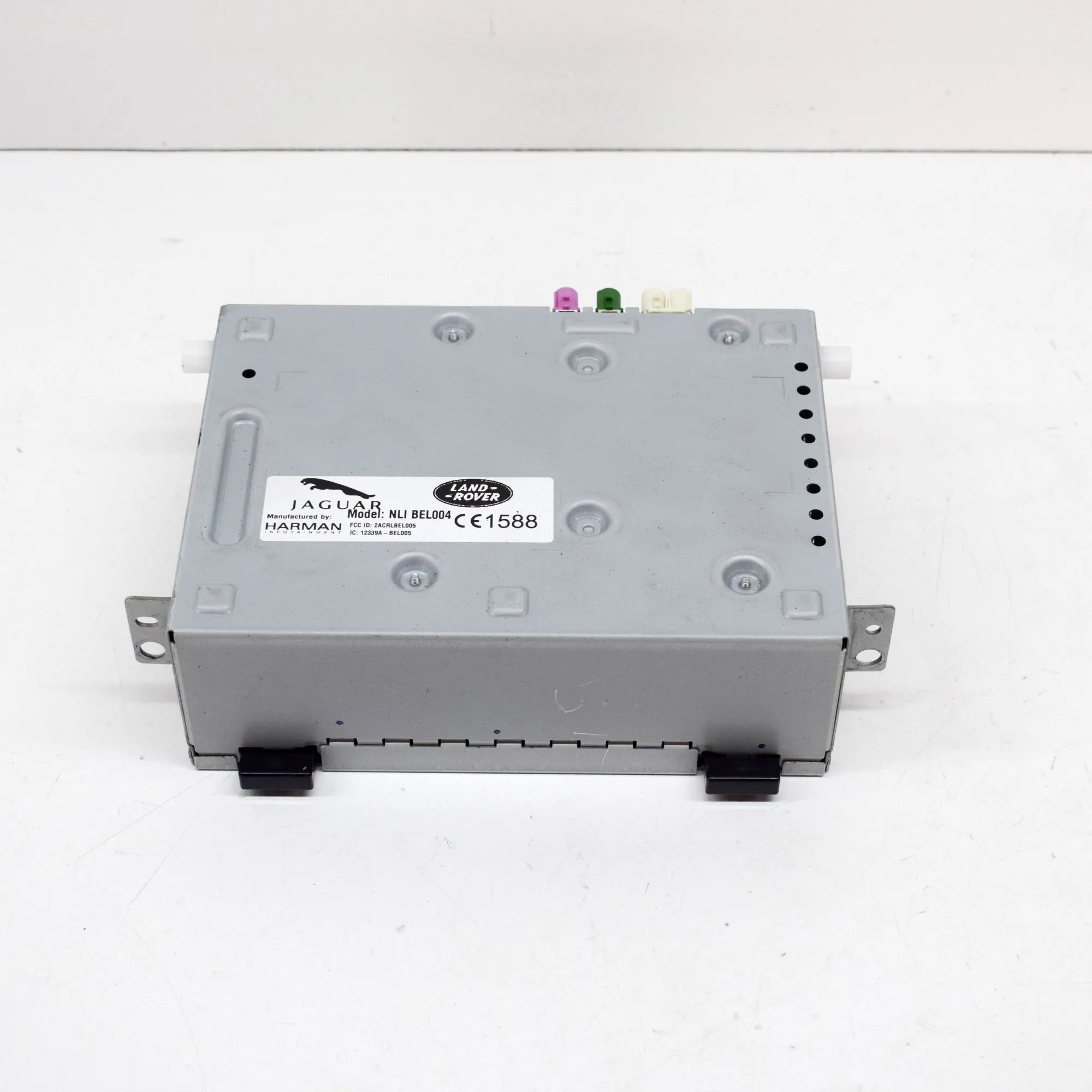 Land Rover Discovery Sport Radio / CD / navigation head unit Radio / CD / navigation head unit — LAND ROVER ...