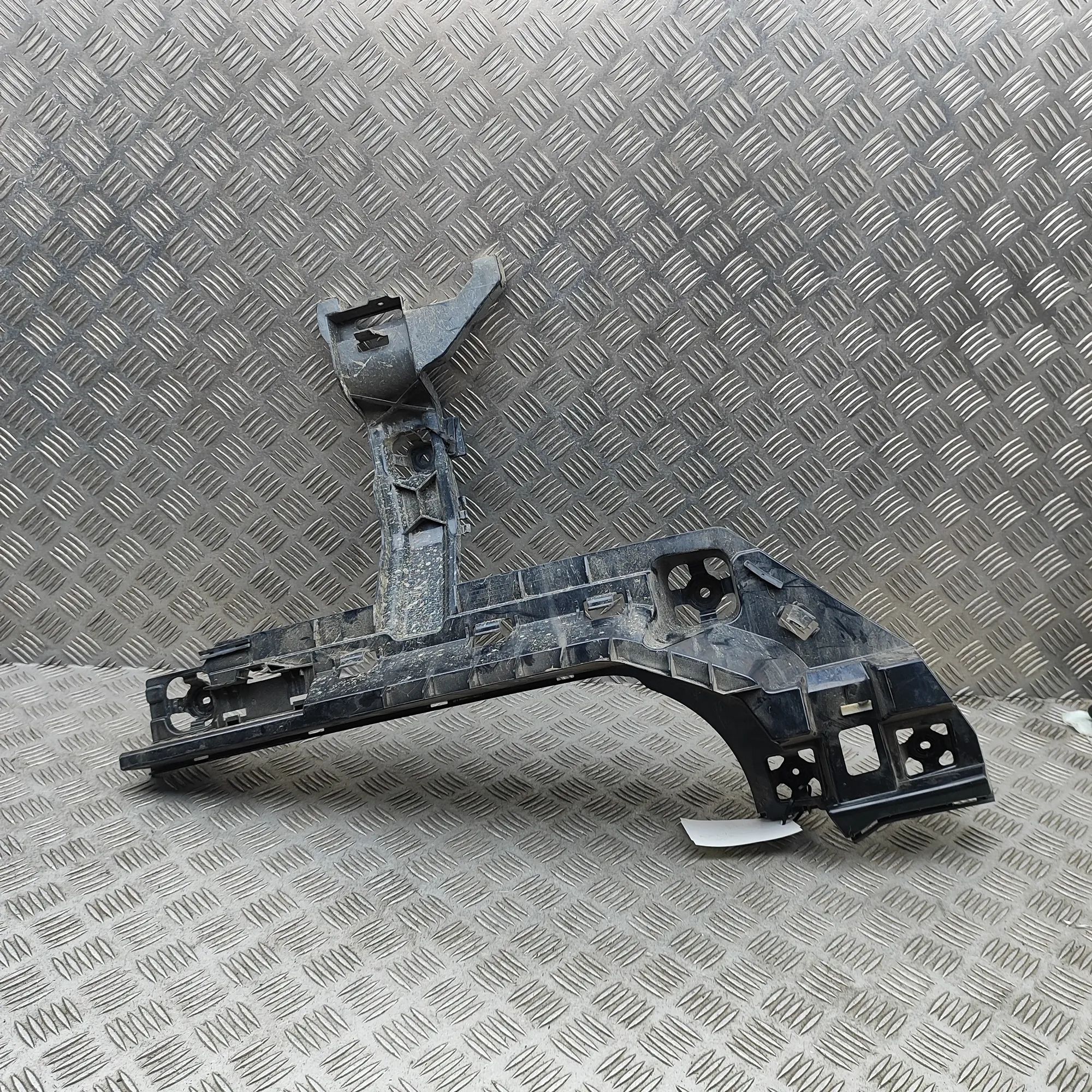 BMW X2 (F39) Rear Left Bumper Bracket Rear Left Bumper Bracket — BMW X2 (F39) (2018-....