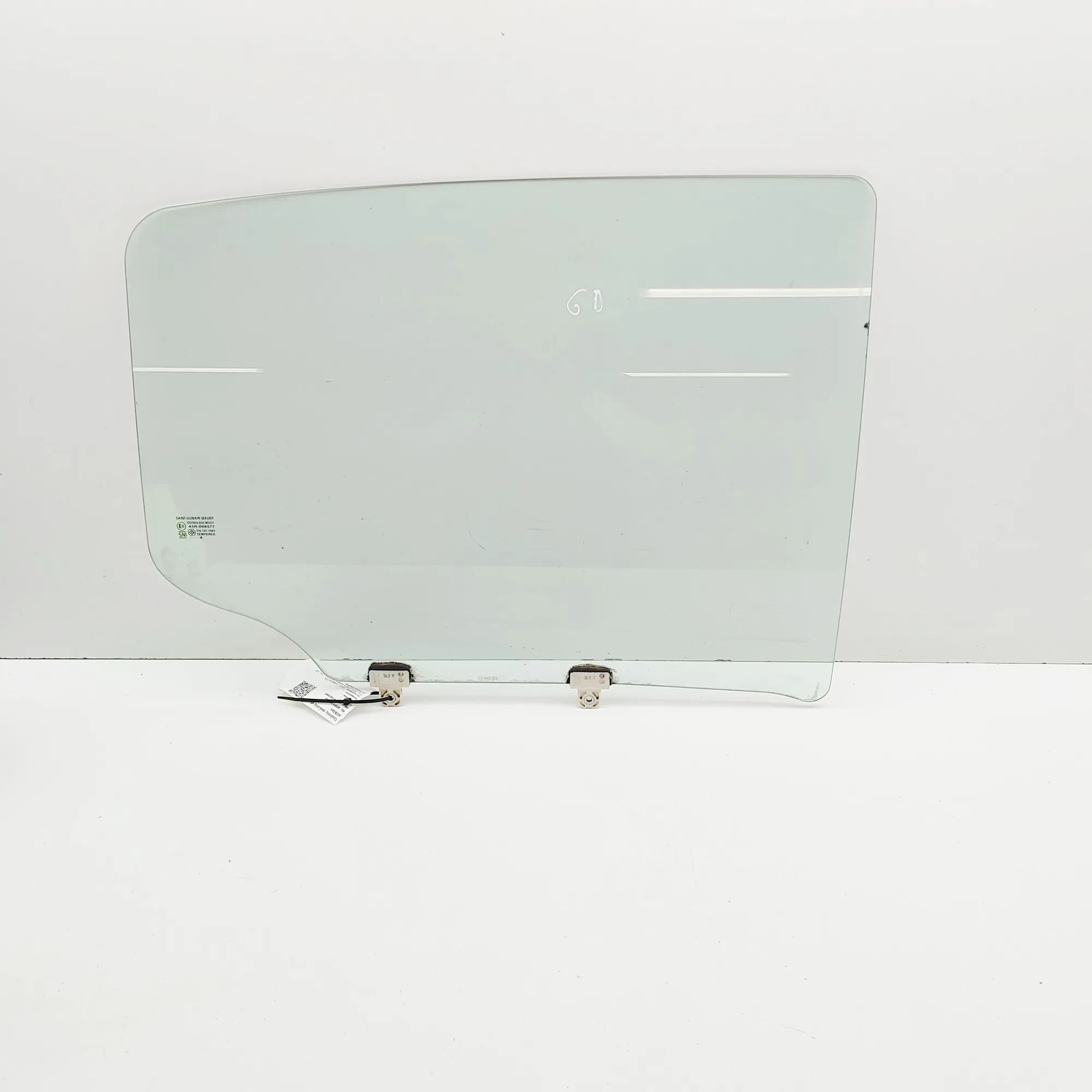 Isuzu D-Max Right rear door window Right rear door window — ISUZU D-MAX (II TFR, T...