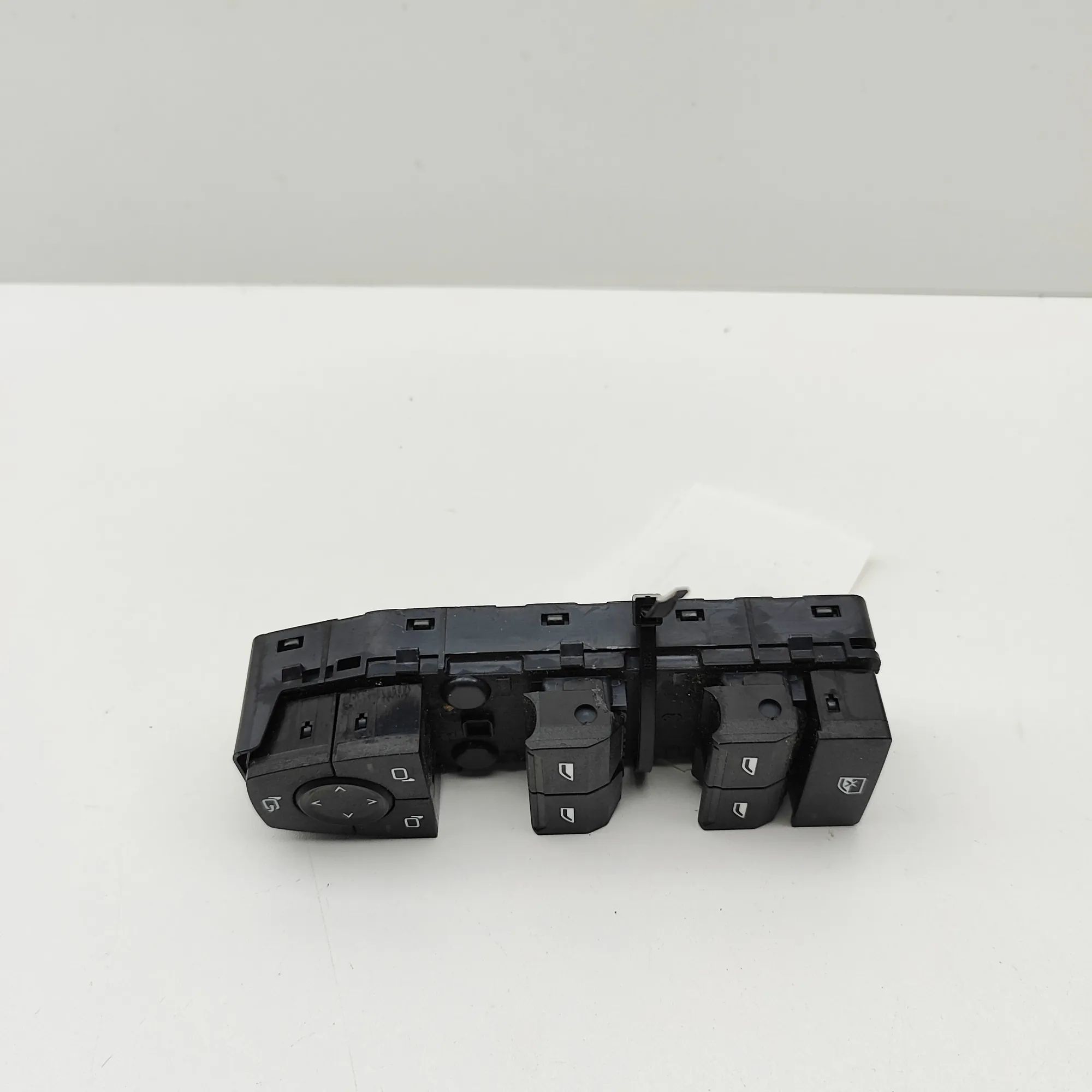 Mini Countryman (U25) Door window switch — front right Door window switch — front right — MINI COUNTRY...