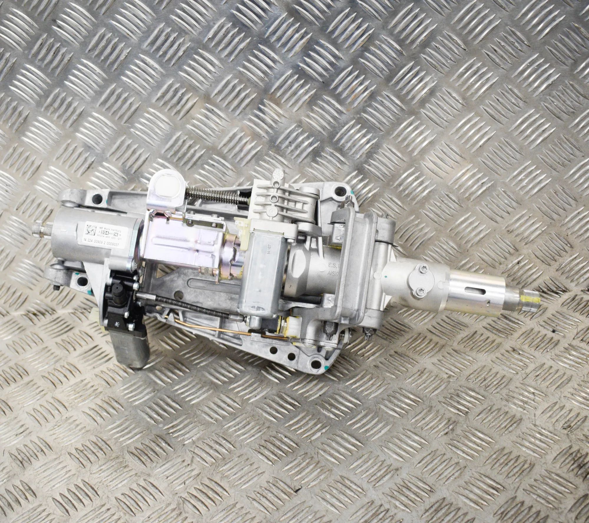 Tesla Model S Steering Column Mechanism Steering Column Mechanism — TESLA MODEL S (2012...