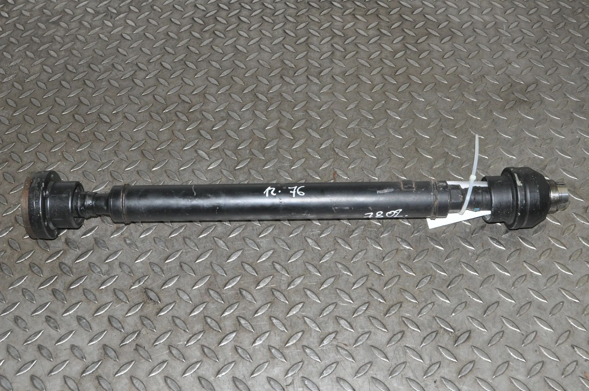 Land Rover Range Rover Sport (L494) Gearbox Short Propshaft Gearbox Short Propshaft — LAND ROVER RANGE ROVE...