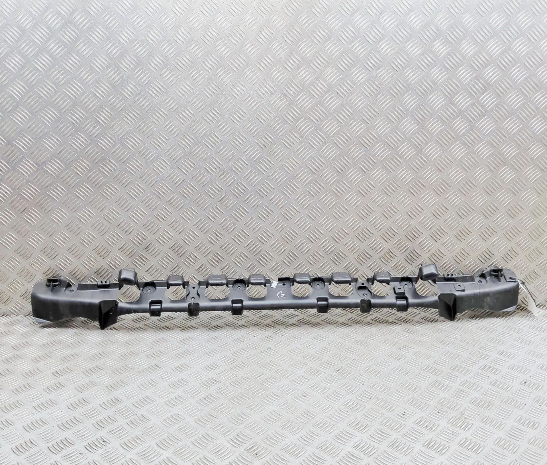 Rear Bumper Middle Bracket Brand/Model: FORD USA MUSTANG
Year: 2024
Gearbo...