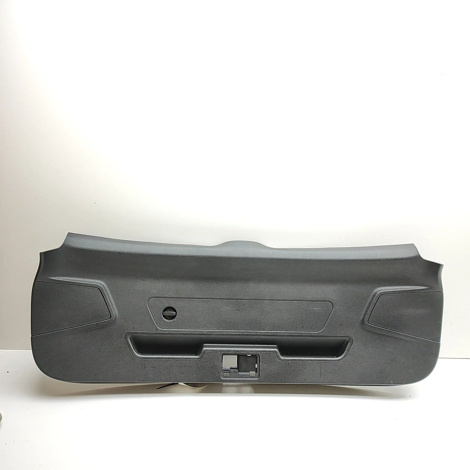 Audi Q3 (F3) Tailgate Bootlid Cover Trim Tailgate Bootlid Cover Trim — AUDI Q3 (Sportbac...