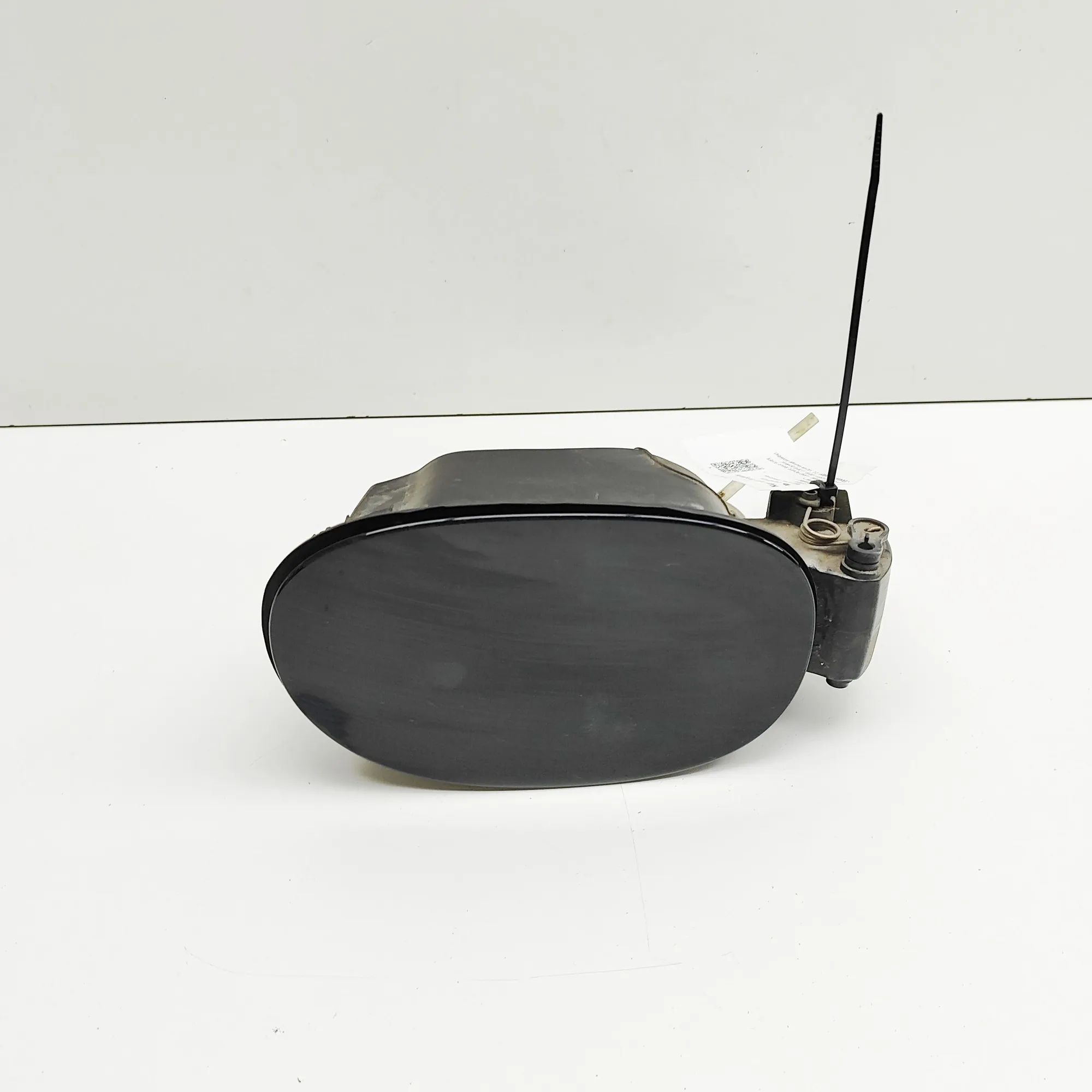 Land Rover Range Rover Evoque Fuel Tank Flap Cap Fuel Tank Flap Cap — LAND ROVER RANGE ROVER EVO...