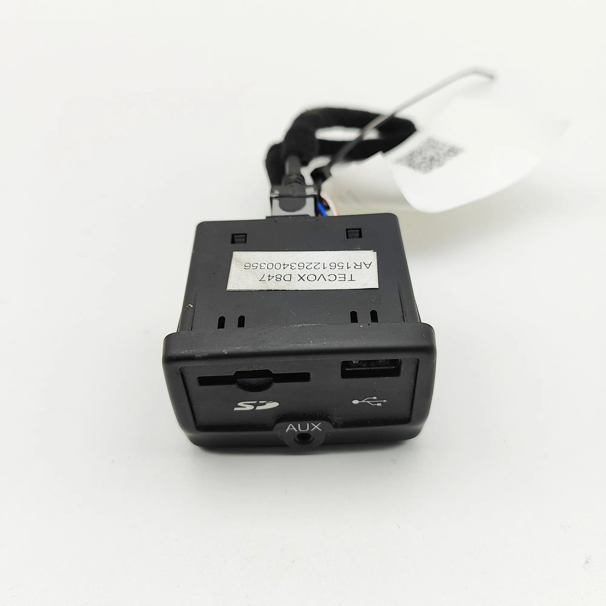 Alfa-Romeo Giulietta (940) USB/AUX input socket USB/AUX input socket — ALFA ROMEO GIULIETTA (94...