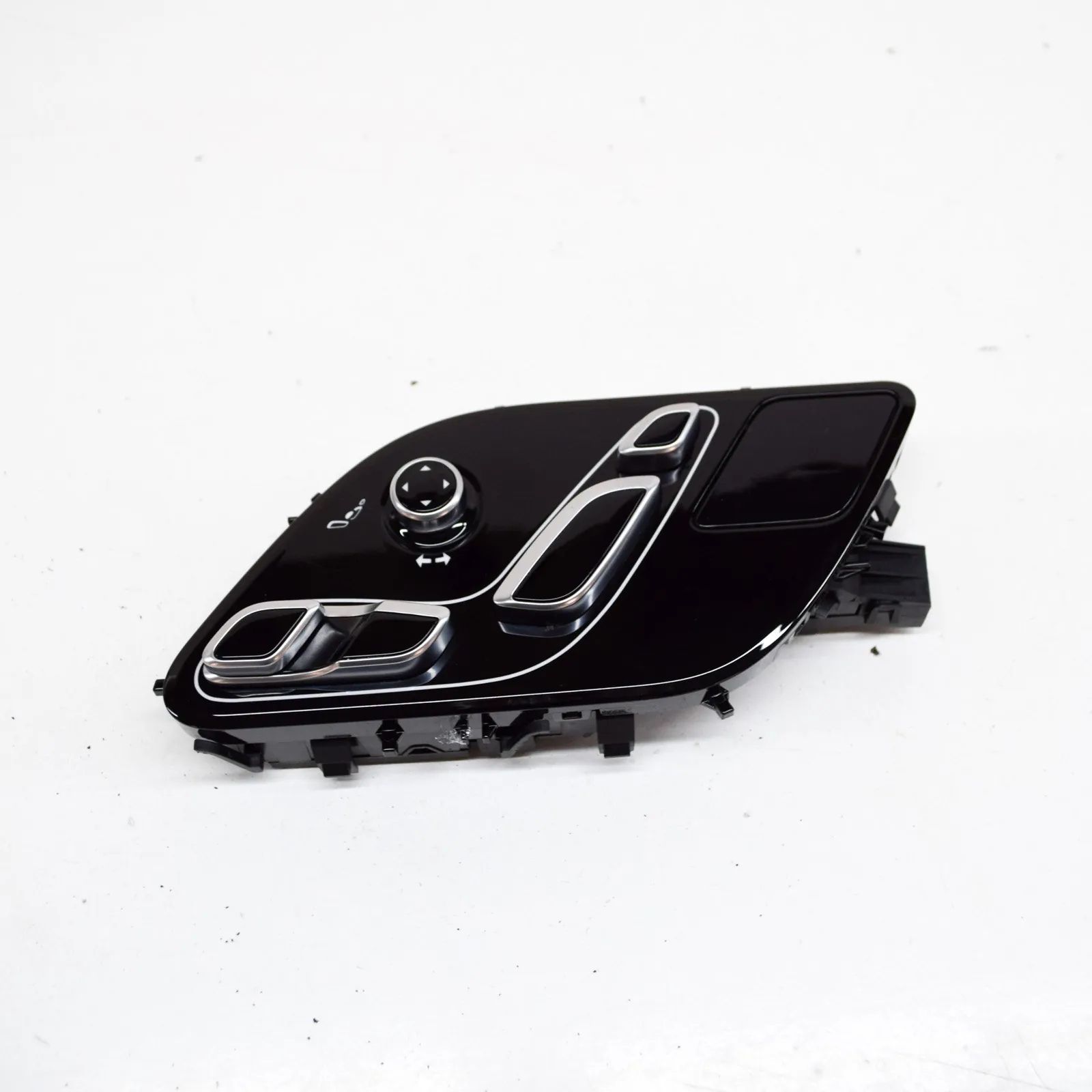Land Rover Range Rover (L405) Right Seat Control Buttons Right Seat Control Buttons — LAND ROVER RANGE R...