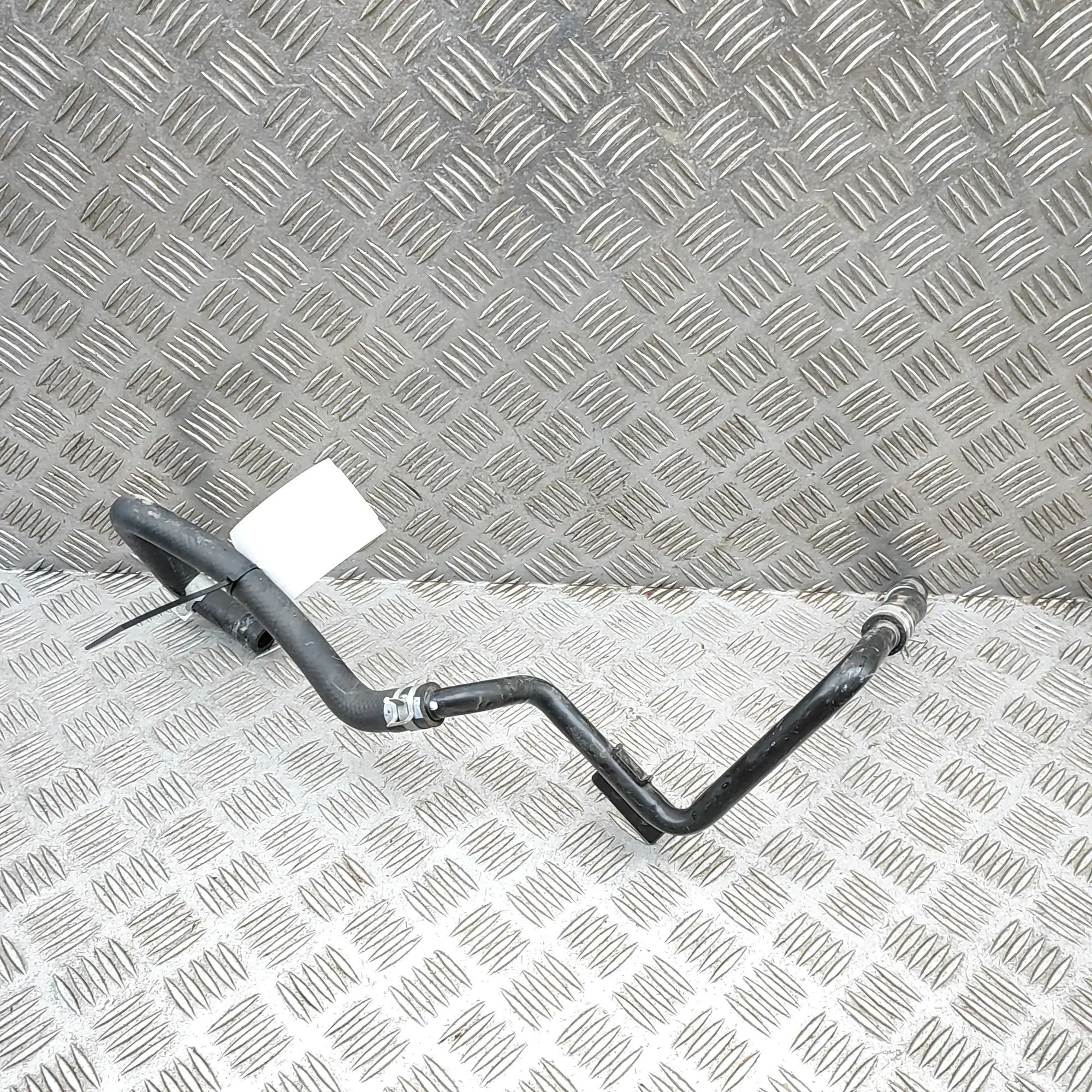 Kia Niro Шланг системы охлаждения Coolant hose — KIA NIRO (2016-...) — 25415-Q400...