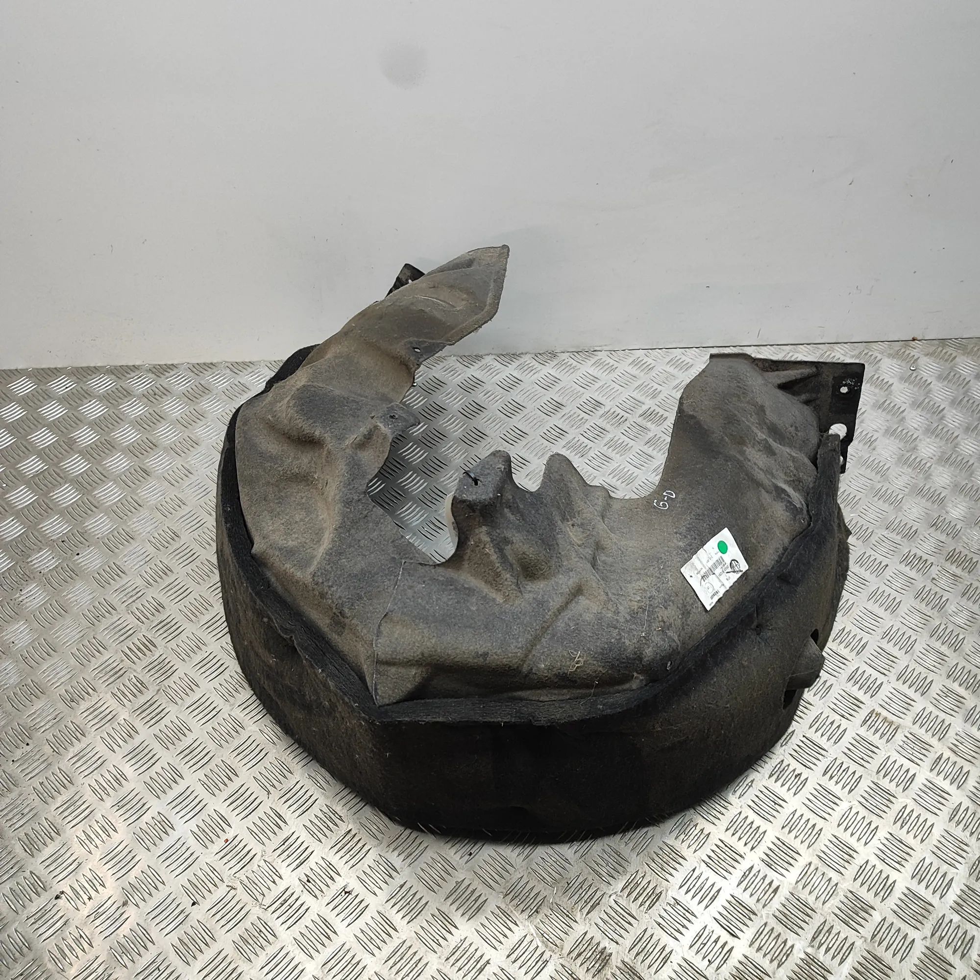 Alfa-Romeo Stelvio Rear Right Arch Liner Rear Right Arch Liner — ALFA ROMEO STELVIO (949...