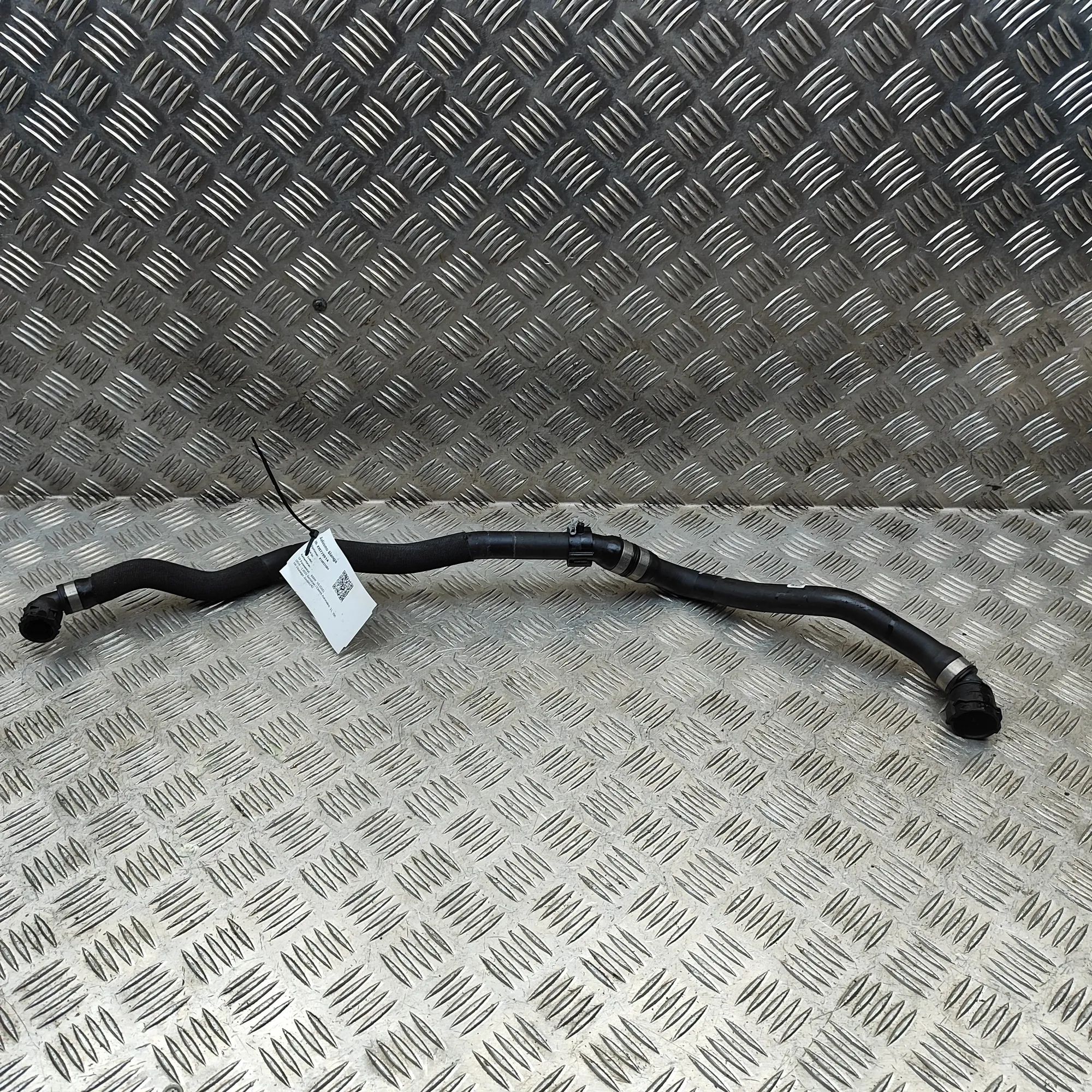 BMW X5 (G05) Jäähdytysnesteletku Coolant hose — BMW X5 (G05) (2018-...) — 984564...