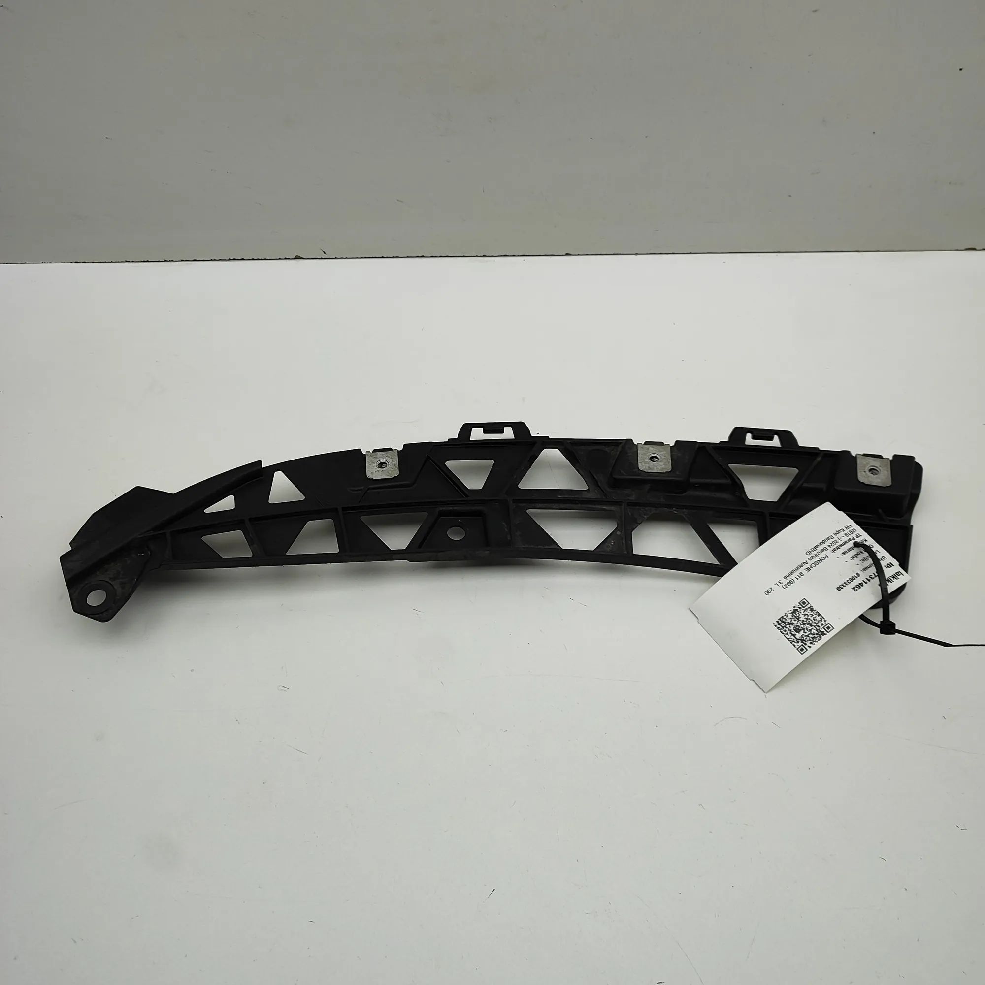 Porsche 911 (992) Bracket Bracket — PORSCHE 911 (992) (2019-...) — 992807...