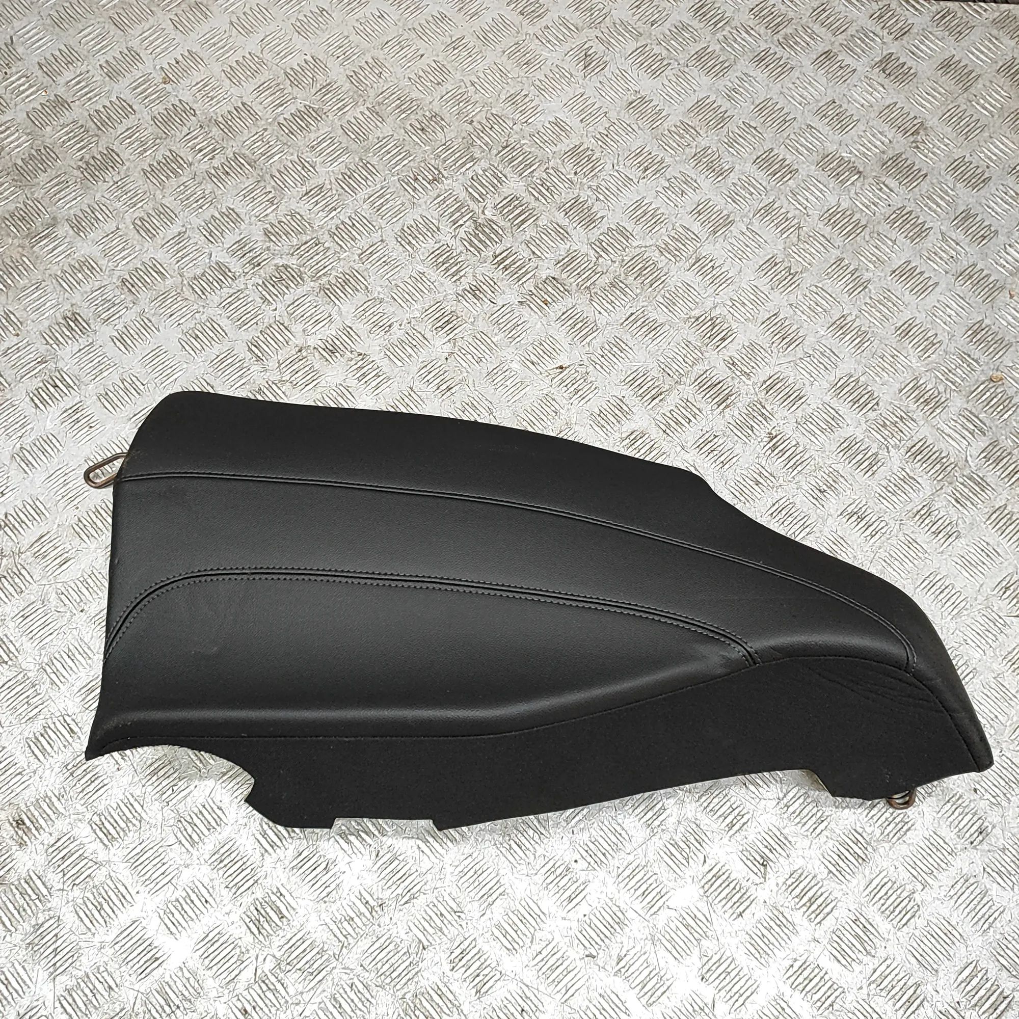 Alfa-Romeo Giulia (952) Rear Right Seat Trim Rear Right Seat Trim — ALFA ROMEO GIULIA (952_)...