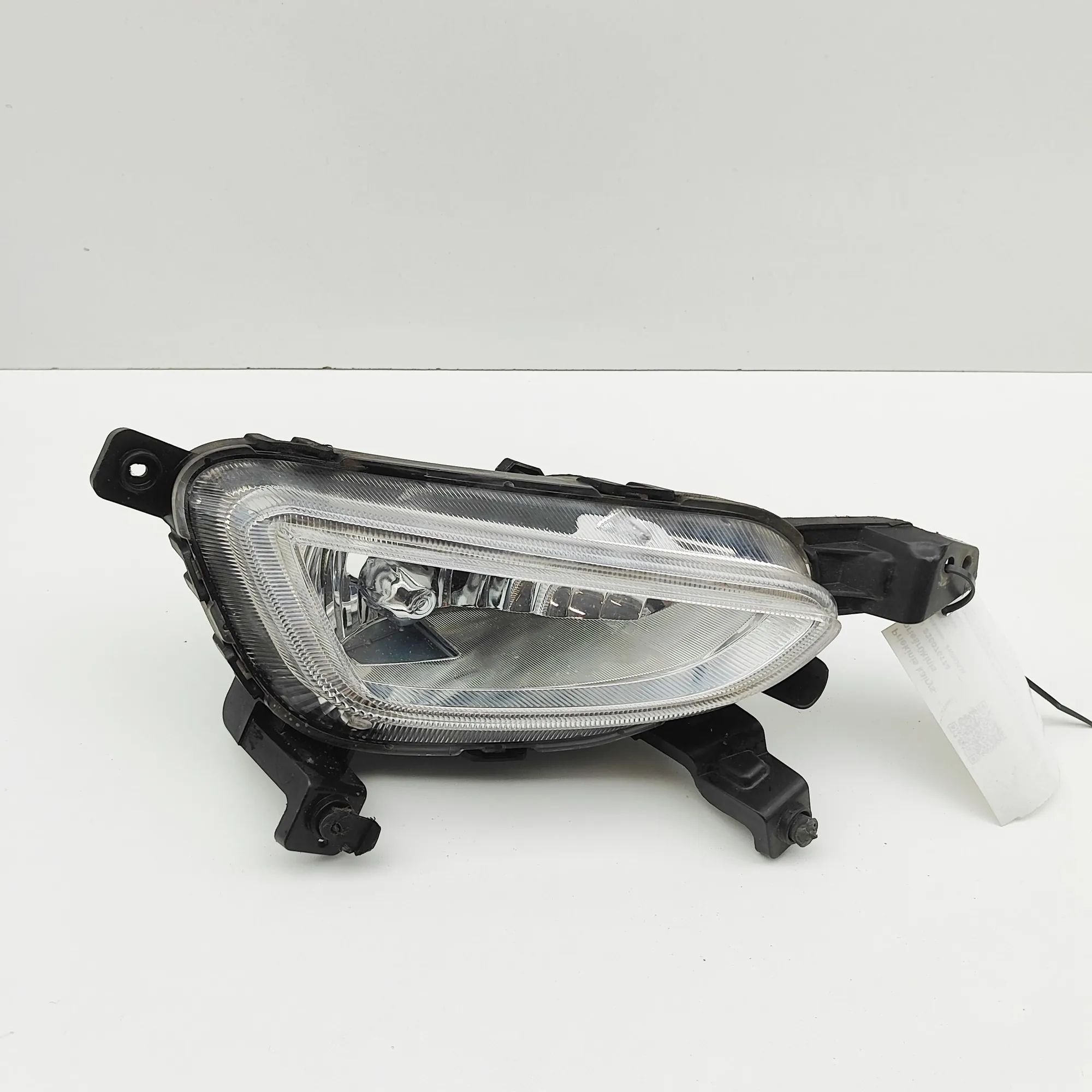 Hyundai Tucson Front Left Fog Light Front Left Fog Light — HYUNDAI TUCSON (TL, TLE)...