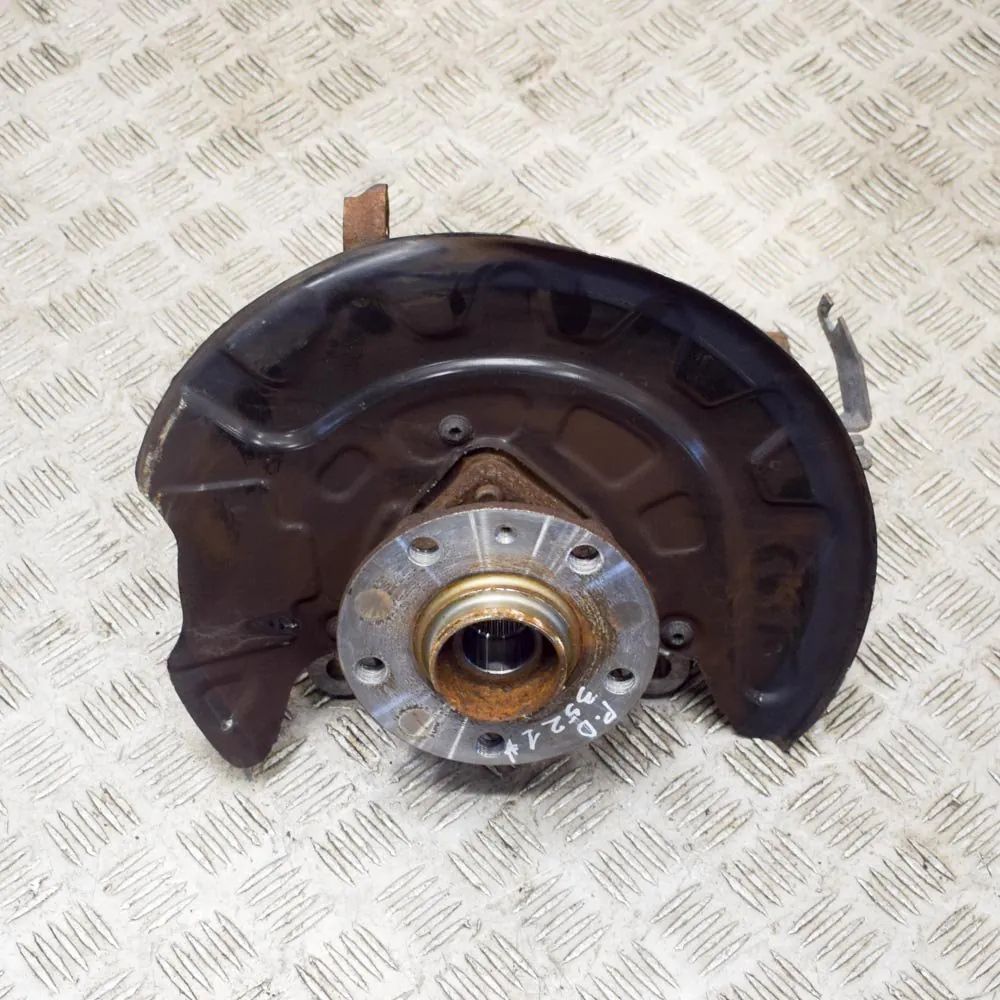 Skoda Octavia Front Right Wheel Hub Front Right Wheel Hub — SKODA OCTAVIA (III 5E3)...