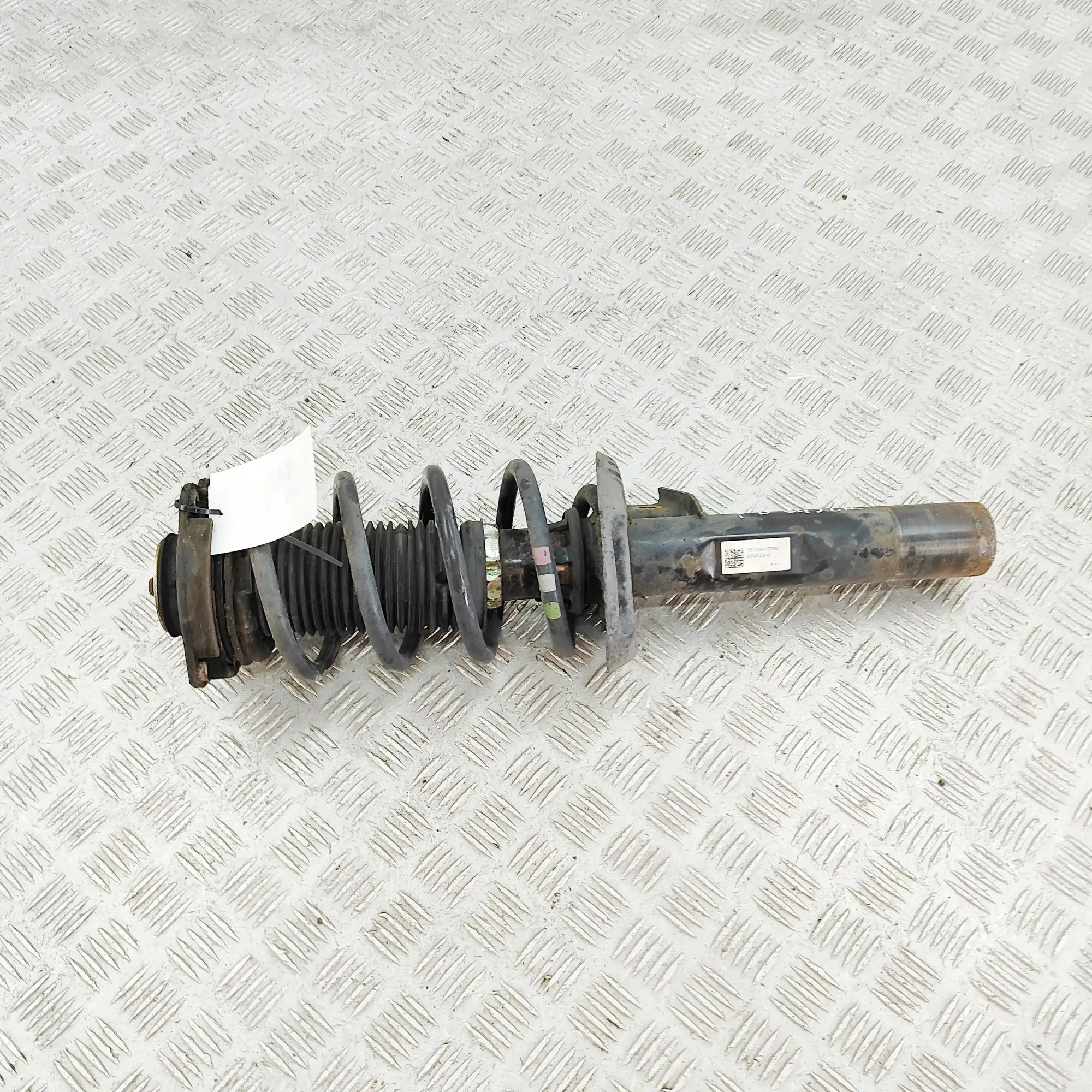 Audi Q3 (8U) Shock absorber — front right Shock absorber — front right — AUDI Q3 (8U) (20...