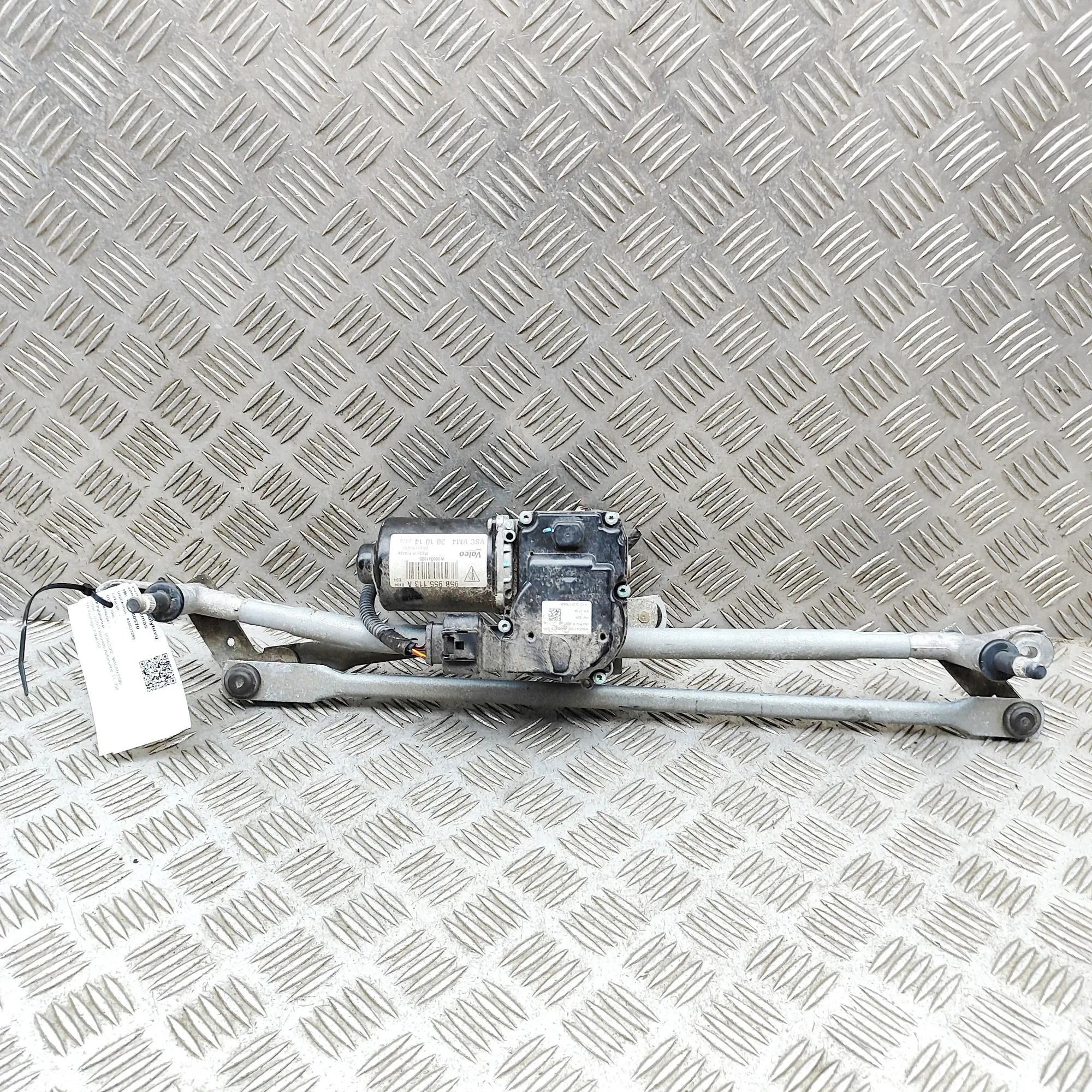 Porsche Macan Front Windshield Wiper Mechanism Front Windshield Wiper Mechanism — PORSCHE MACA...