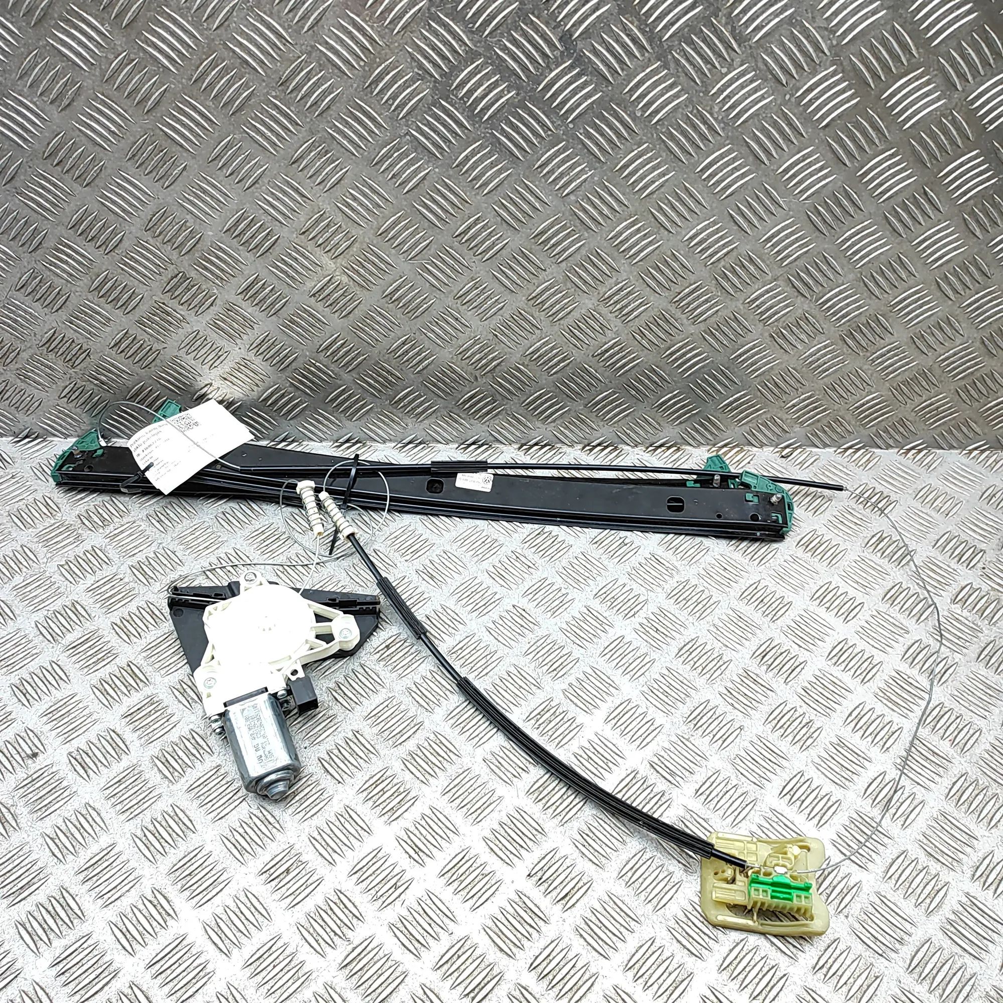 Porsche Cayenne Front Left Door Window Regulator Front Left Door Window Regulator — PORSCHE CAYE...