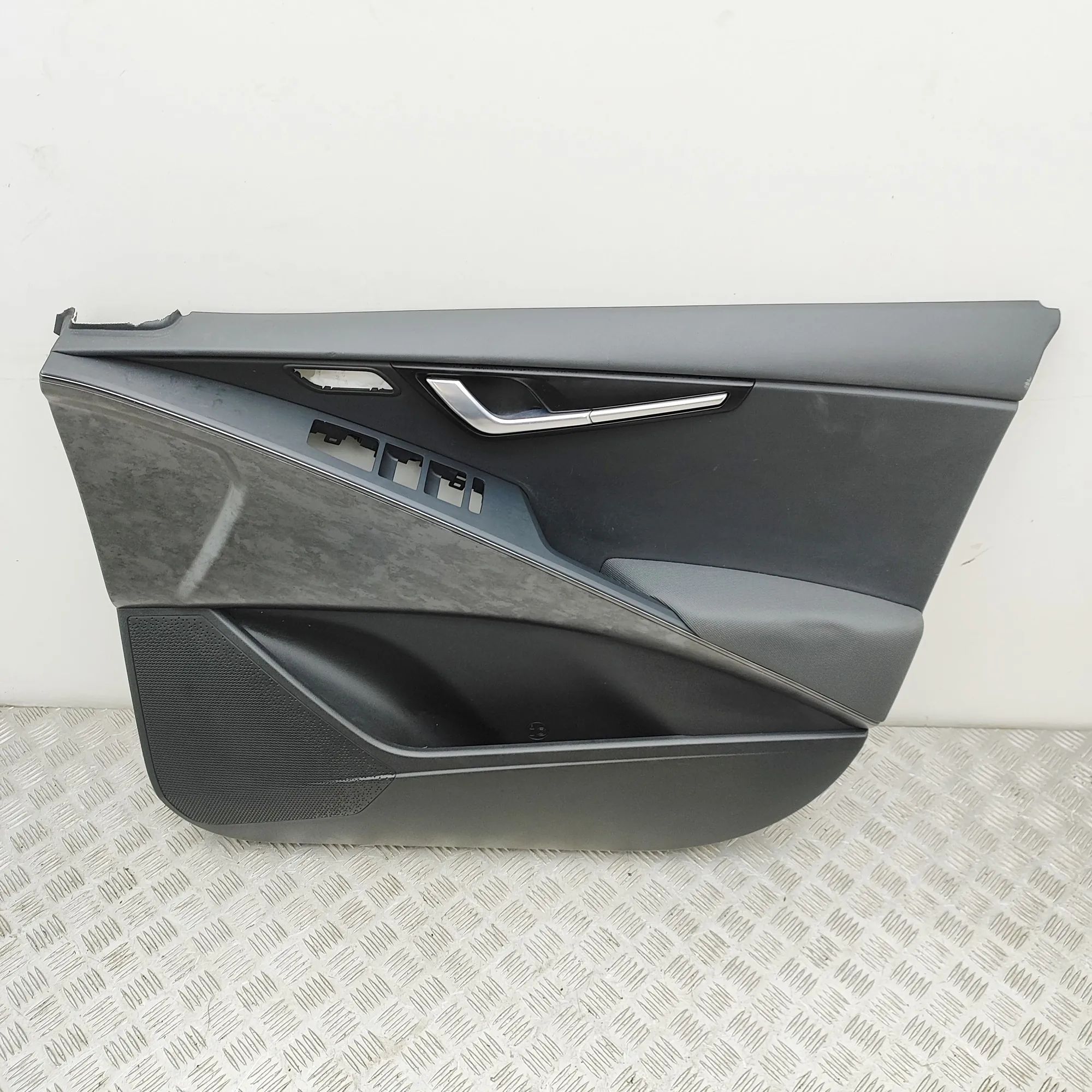 Kia Niro Front Right Door Panel Front Right Door Panel — KIA NIRO (II) (2022-.....