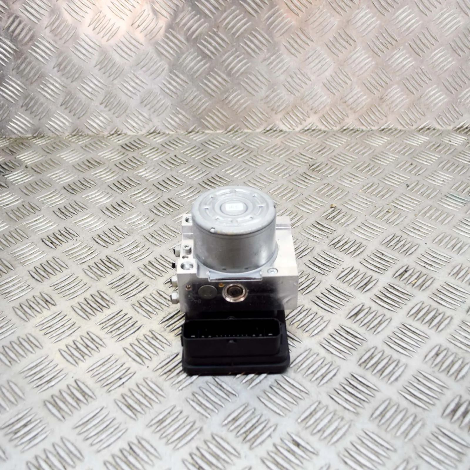 Land Rover Range Rover Evoque АБС Гидронасос  ABS Pump — LAND ROVER RANGE ROVER EVOQUE (L538)...