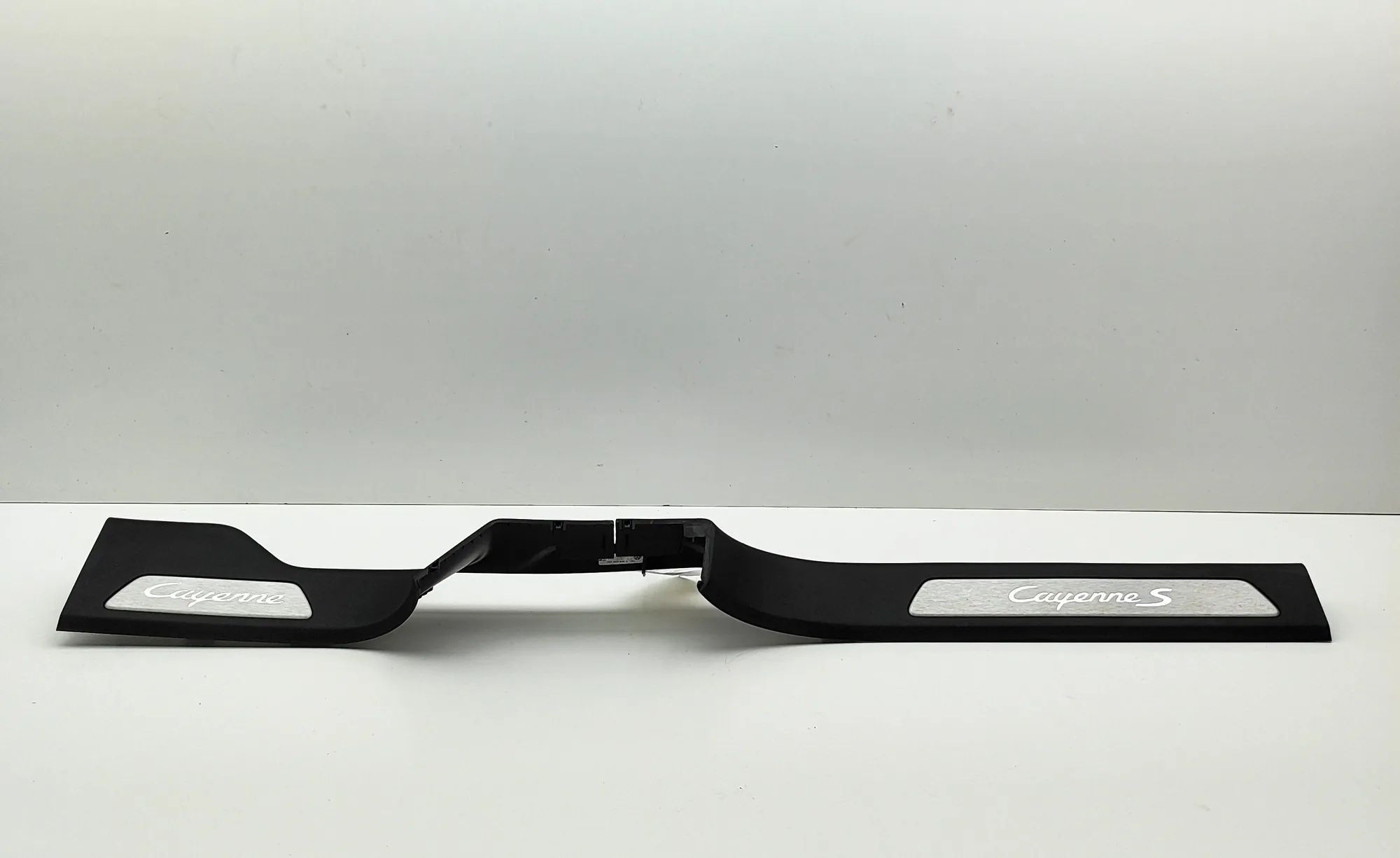 Porsche Cayenne Interior sill trim — front right Interior sill trim — front right — PORSCHE CAYE...