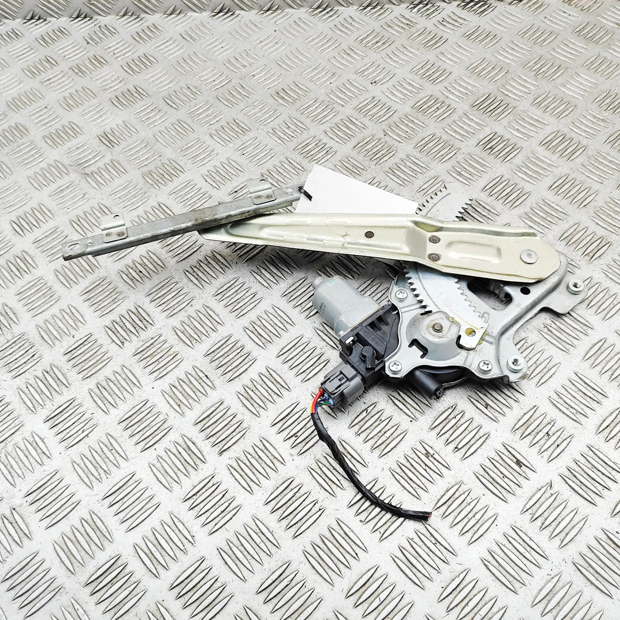 Mitsubishi Lancer Rear Right Door Window Regulator Rear Right Door Window Regulator — MITSUBISHI L...