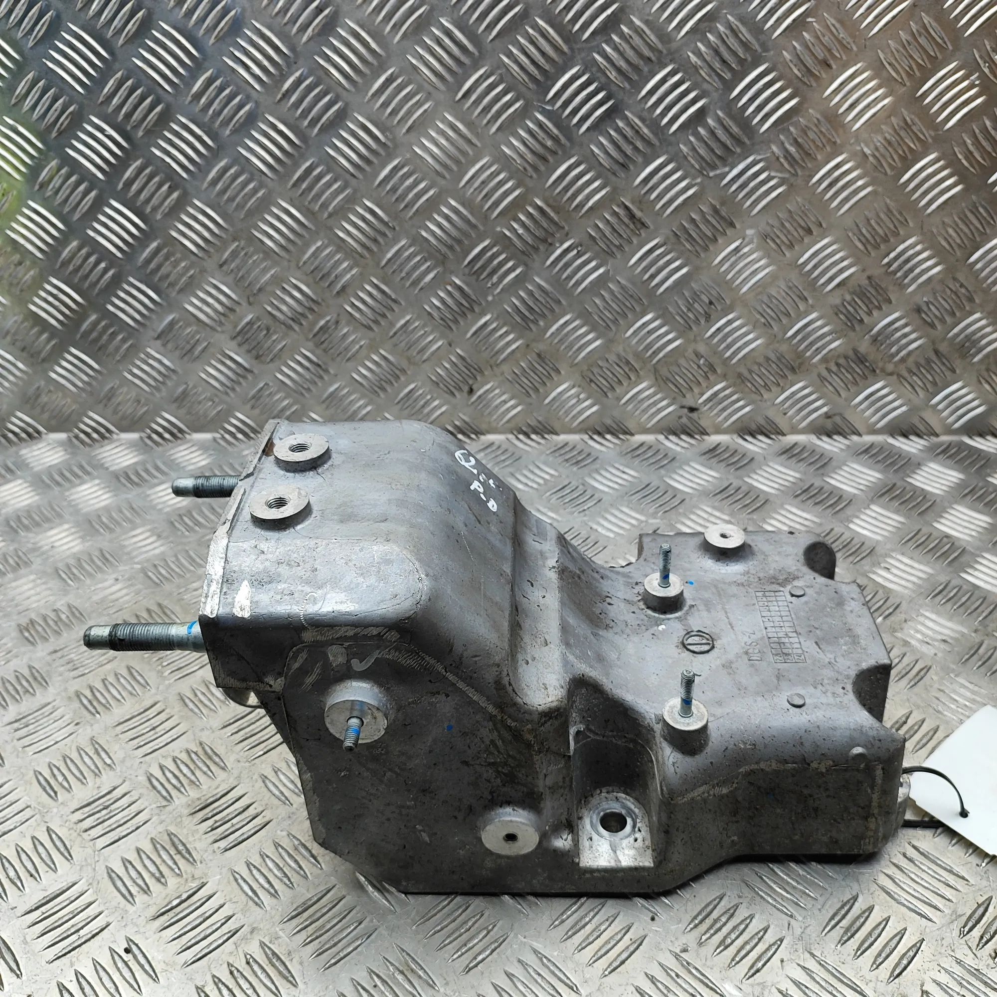 Kia Niro Right Side Engine Bracket Right Side Engine Bracket — KIA NIRO (II) (2022...