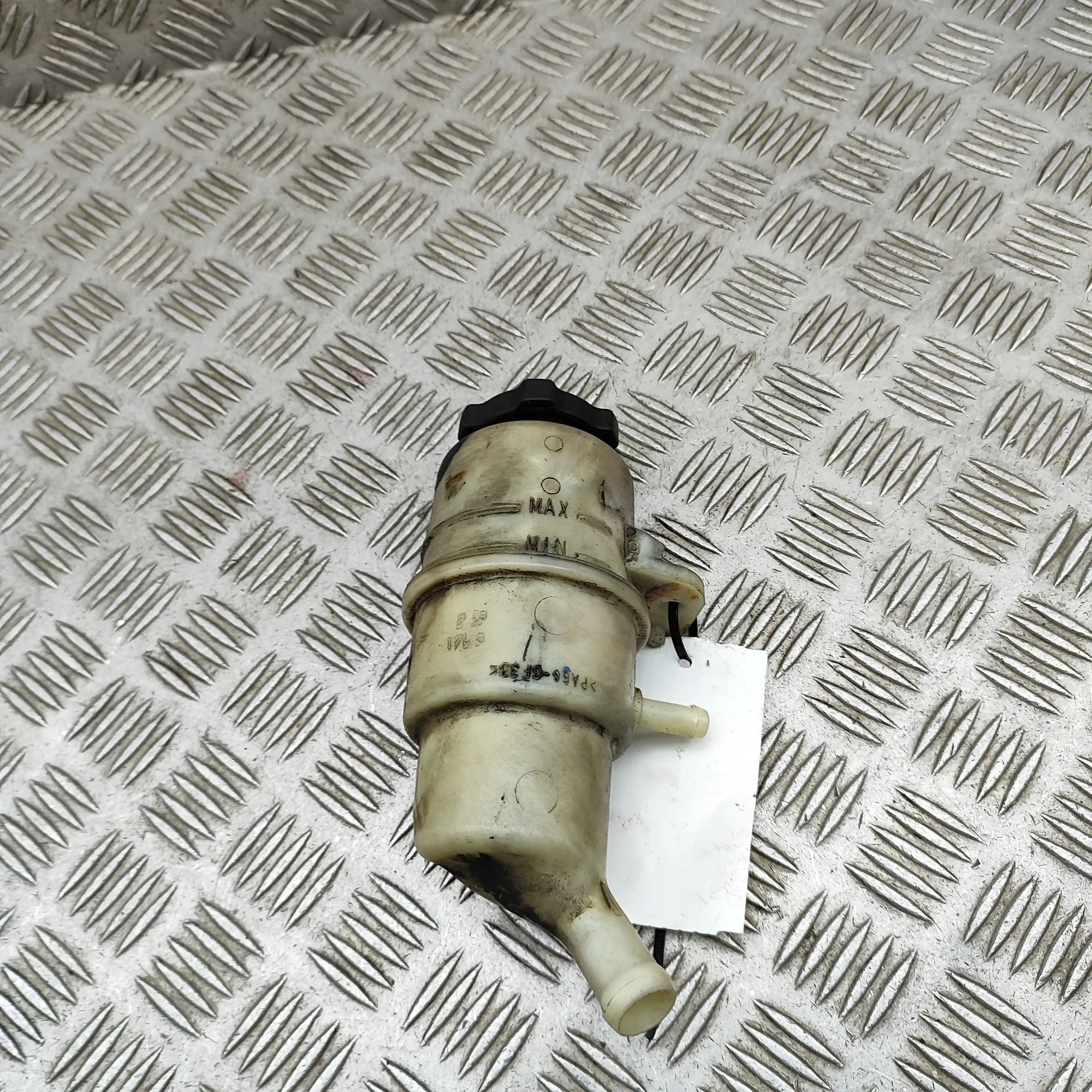 Jeep Wrangler (JK) Expansion Tank Expansion tank — JEEP WRANGLER (III JK) (2007-....