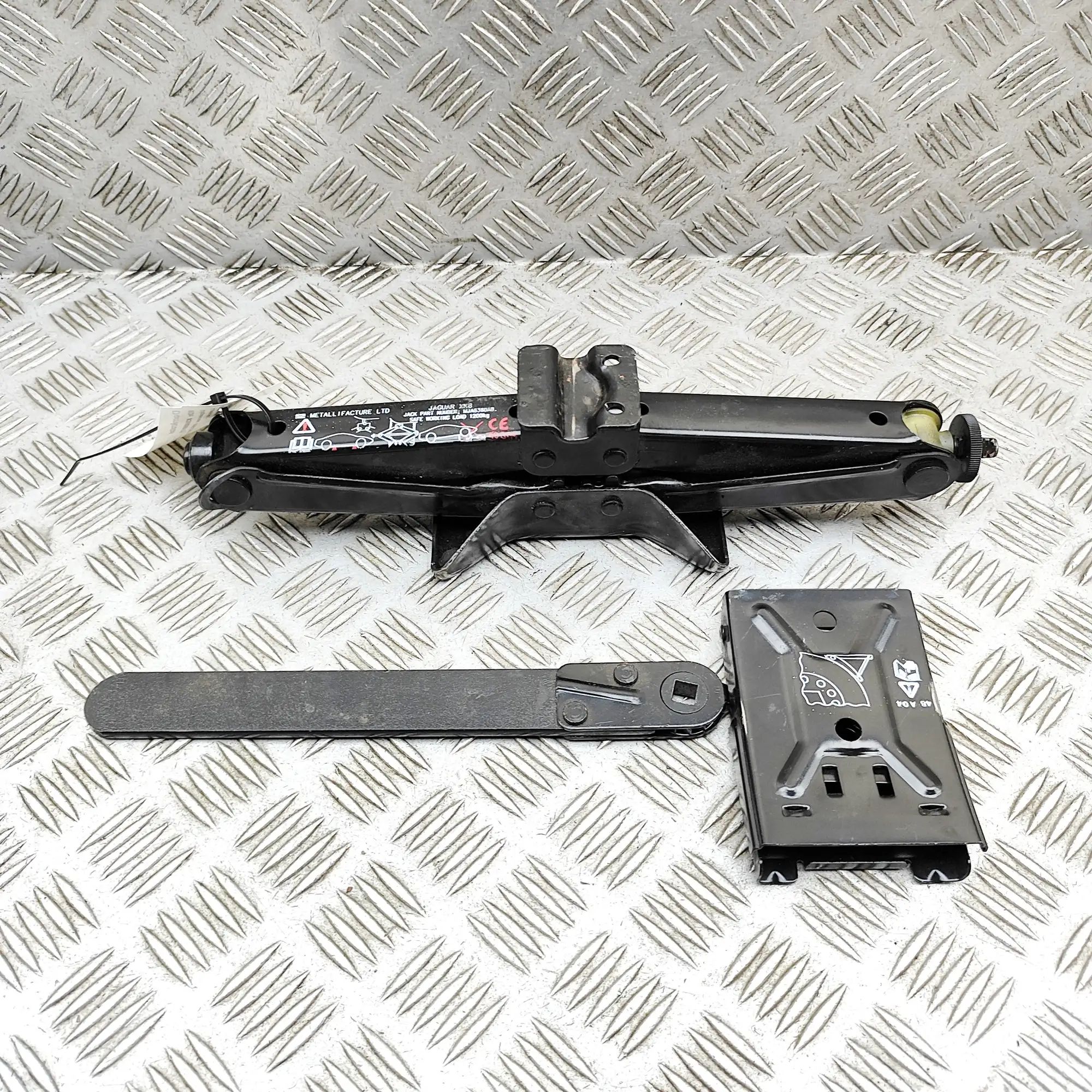 Jaguar XK Lift Jack Lift Jack — JAGUAR XK (8 Coupe X100) (1996-2005...