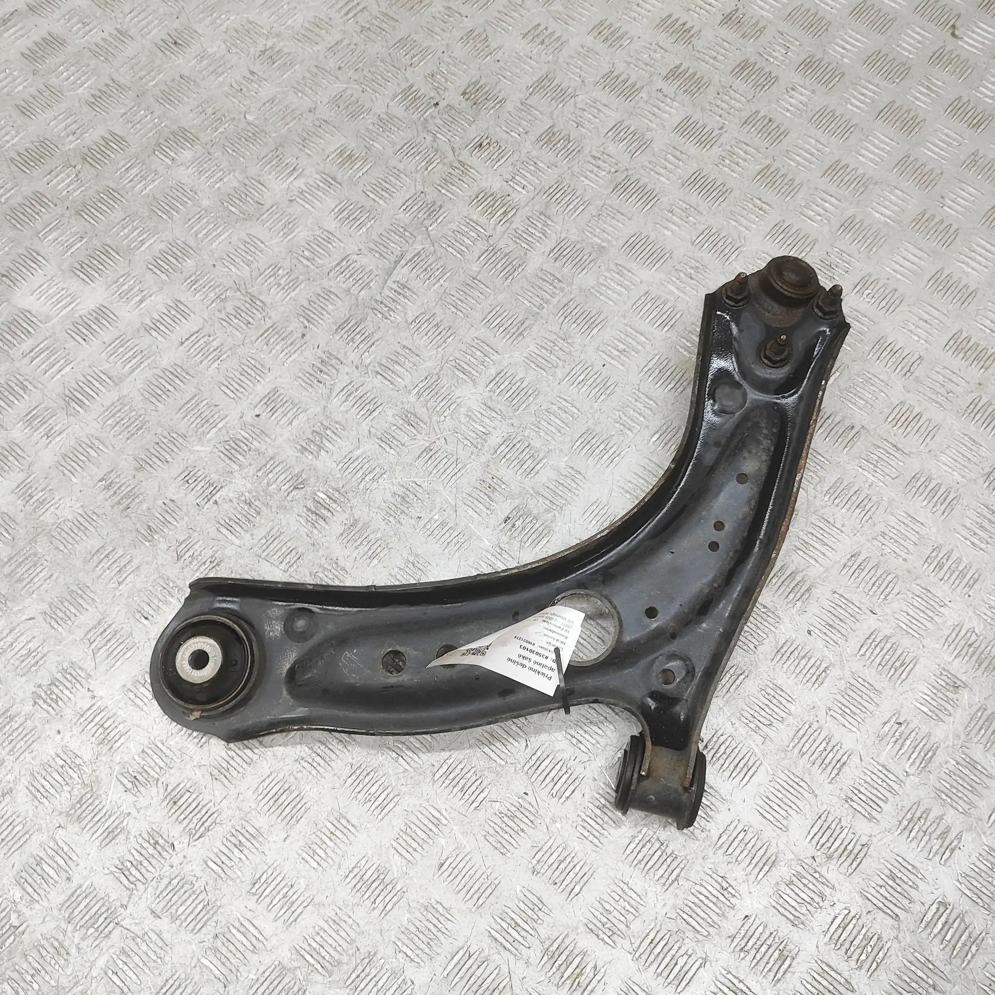 Volkswagen T-Roc Front Right Lower Control Arm Front Right Lower Control Arm — VW T-ROC (A11) ...