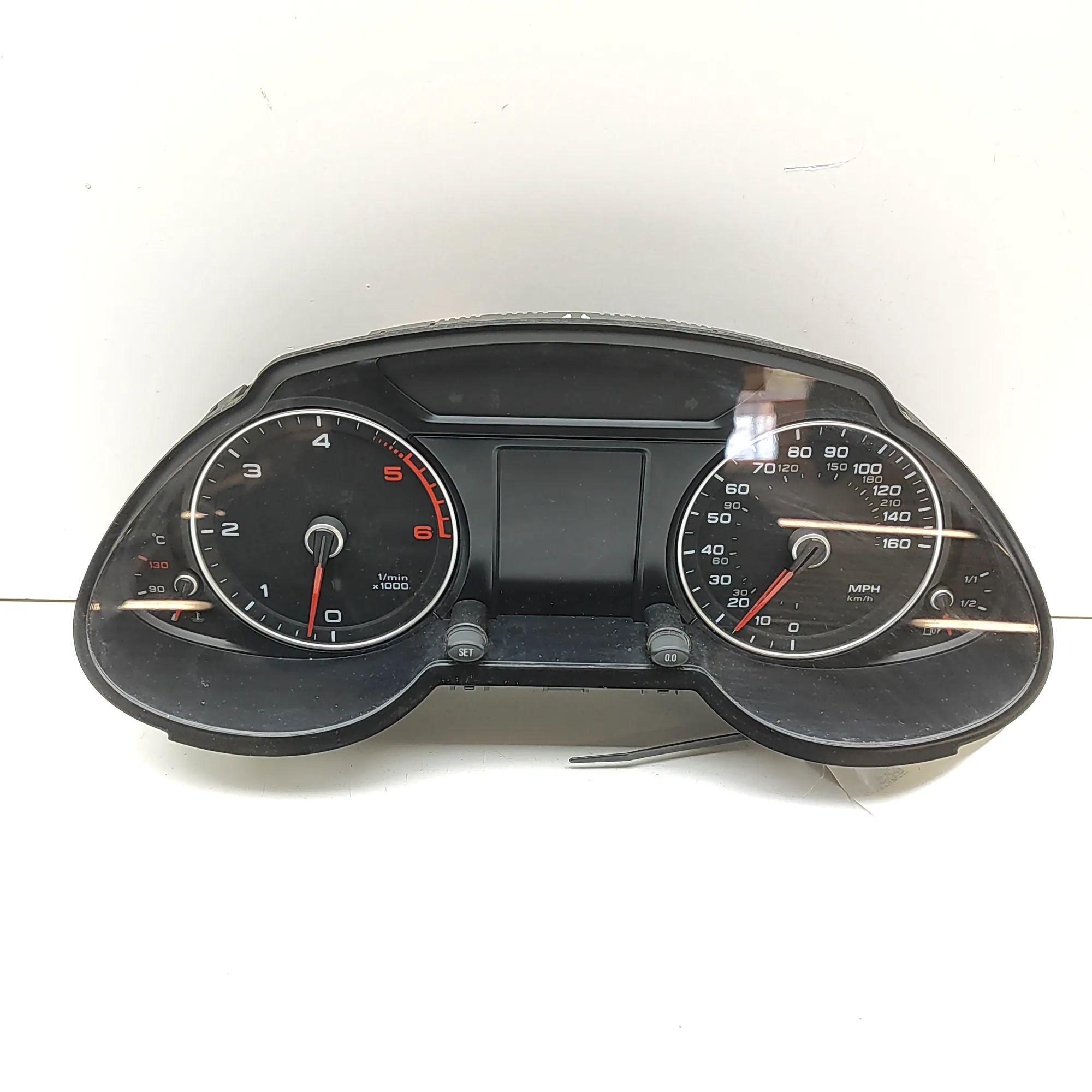 Audi Q5 (8R) Instrument Cluster Speedometer Instrument Cluster Speedometer — AUDI Q5 (8R) (...