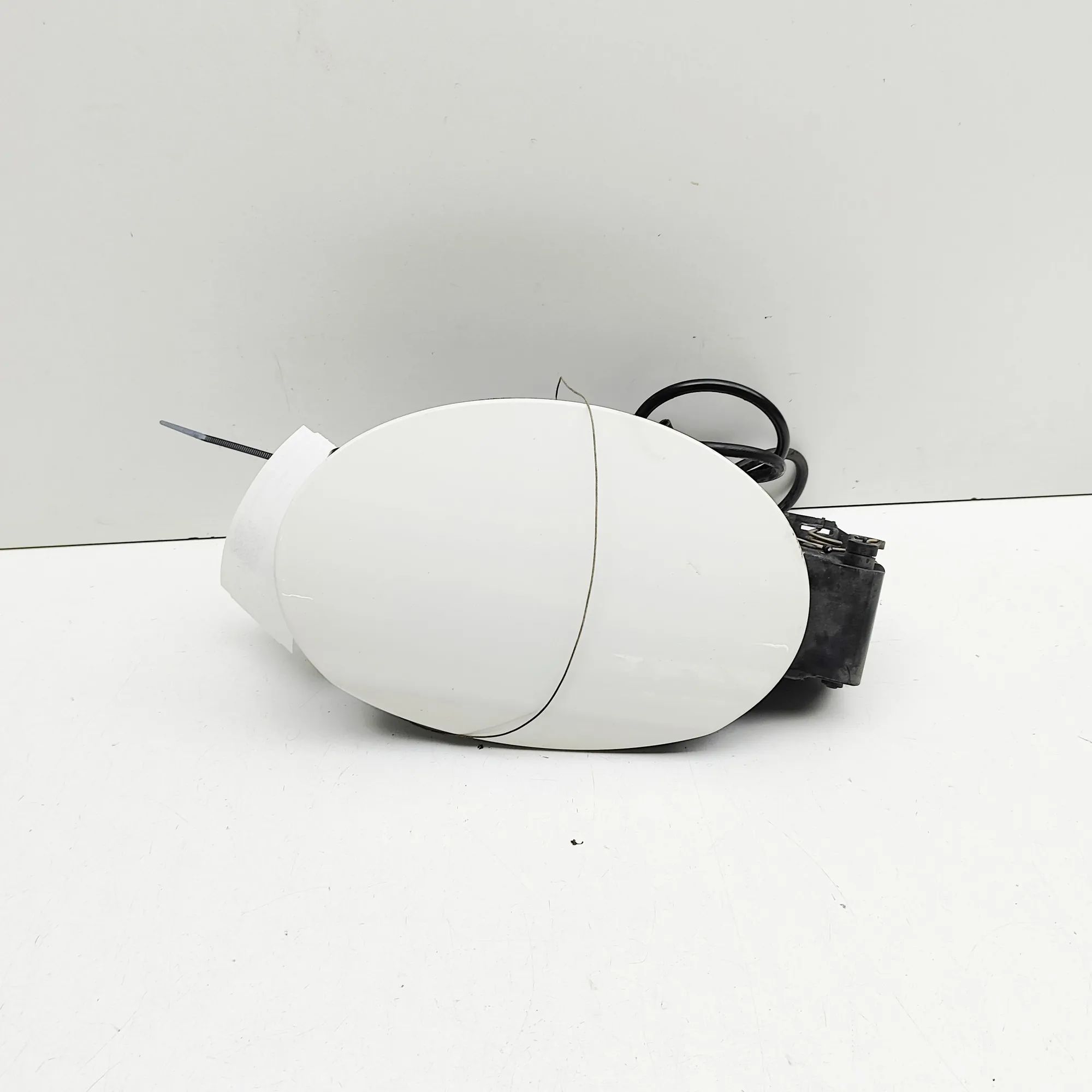 Maserati Ghibli Fuel Tank Flap Cap Fuel Tank Flap Cap — MASERATI GHIBLI (M157) (20...