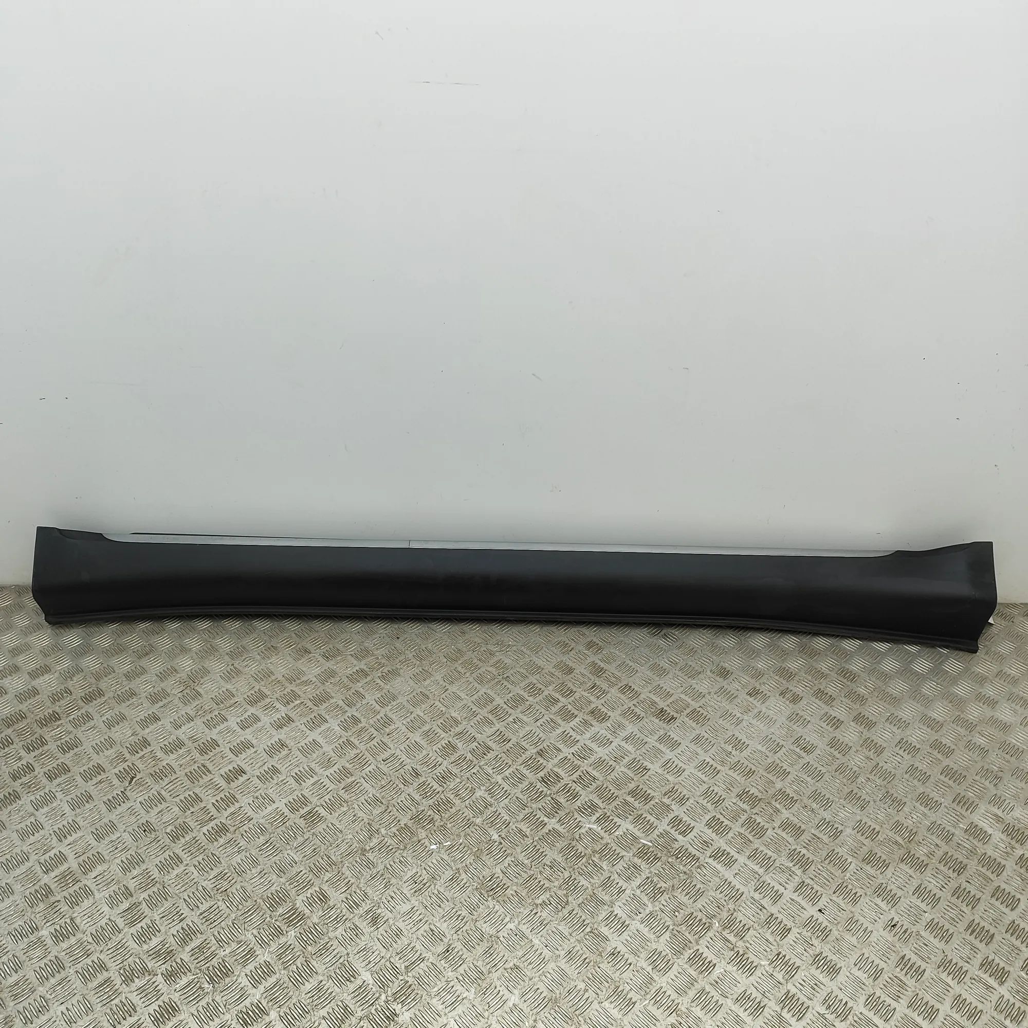 Ssangyong Rexton Right Side Plastic Sideskirt Cover Right Side Plastic Sideskirt Cover — SSANGYONG ...