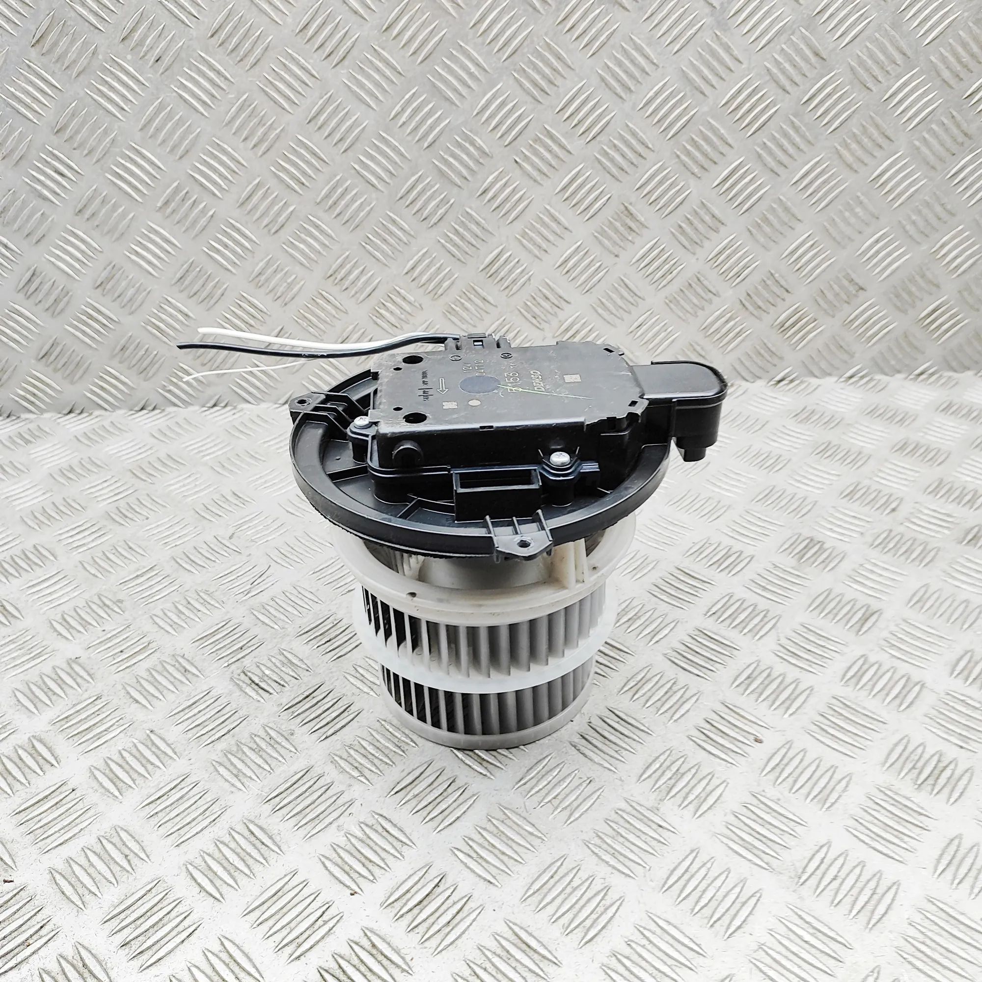 Lexus GS Heater Blower Fan Heater Blower Fan — LEXUS GS (_L1_) (2011-...) ...