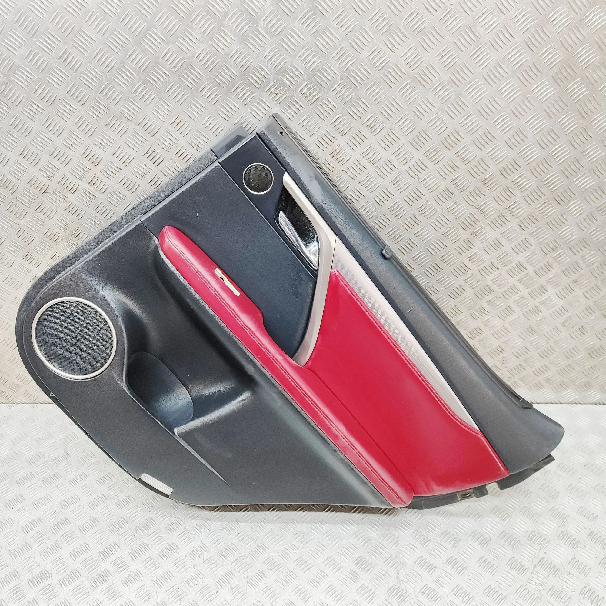 Lexus RX Rear Right Door Panel Rear Right Door Panel — LEXUS RX (_L2_) (2015-....